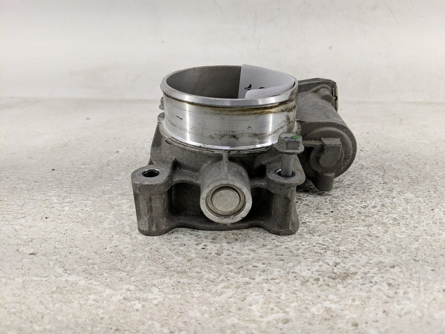2016-2017 Chevrolet Equinox Throttle Body P/N:12670834AA Fits Fits 2016 2017 OEM Used Auto Parts - Oemusedautoparts1.com
