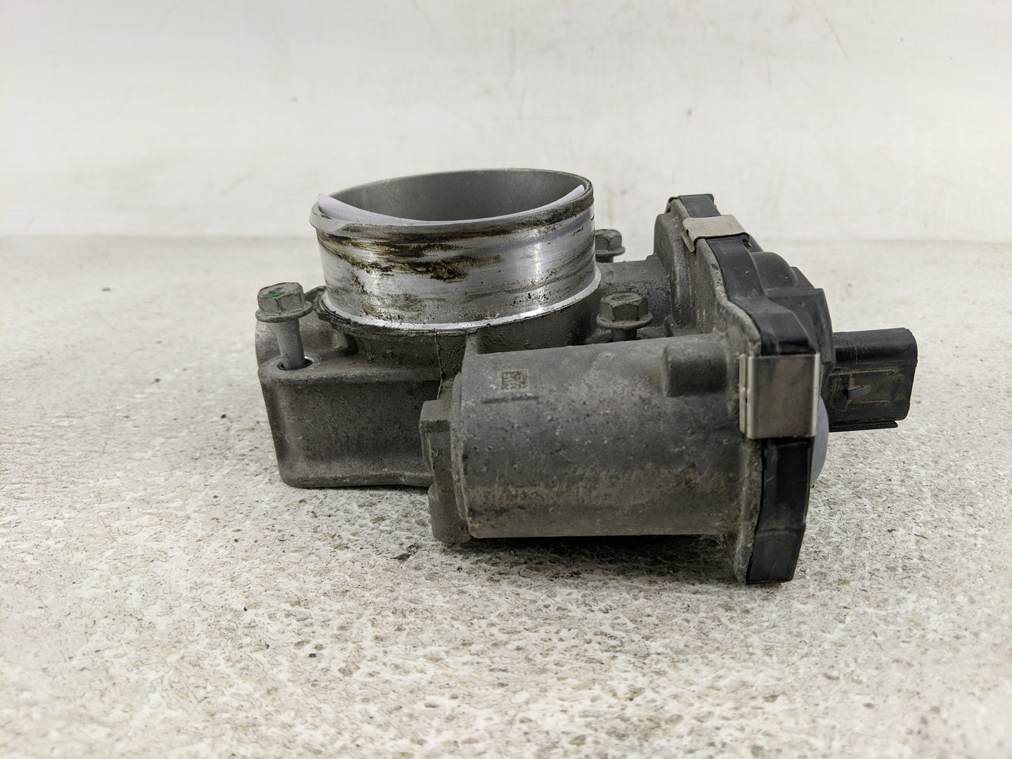 2016-2017 Chevrolet Equinox Throttle Body P/N:12670834AA Fits Fits 2016 2017 OEM Used Auto Parts - Oemusedautoparts1.com