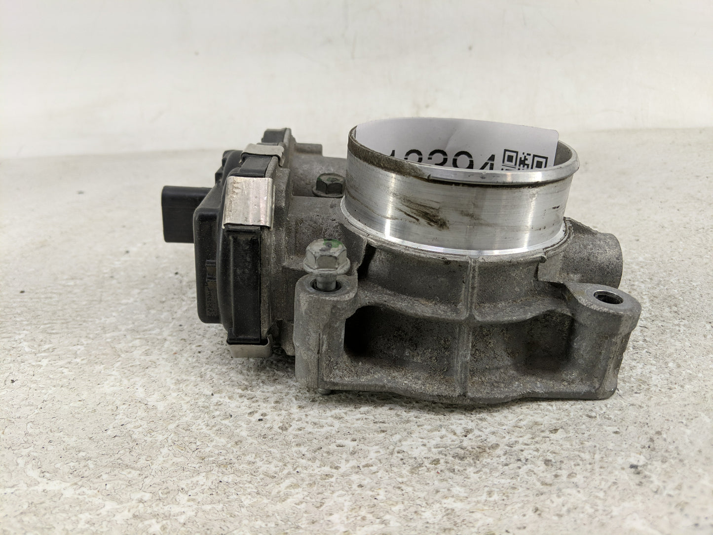 2016-2017 Chevrolet Equinox Throttle Body P/N:12670834AA Fits Fits 2016 2017 OEM Used Auto Parts - Oemusedautoparts1.com