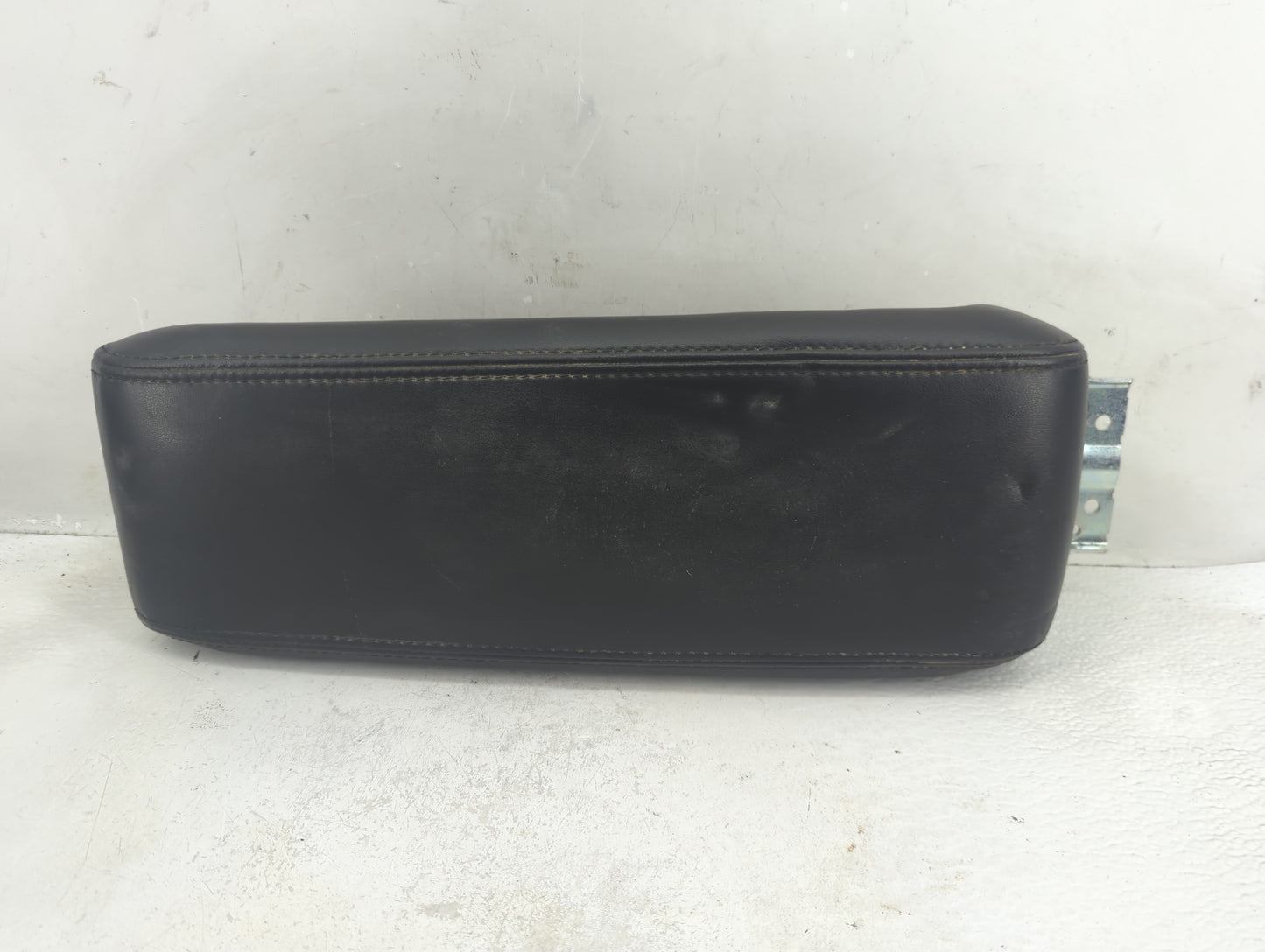 2017 Chevrolet Equinox Center Console Armrest Cover Lid Fits OEM Used Auto Parts - Oemusedautoparts1.com