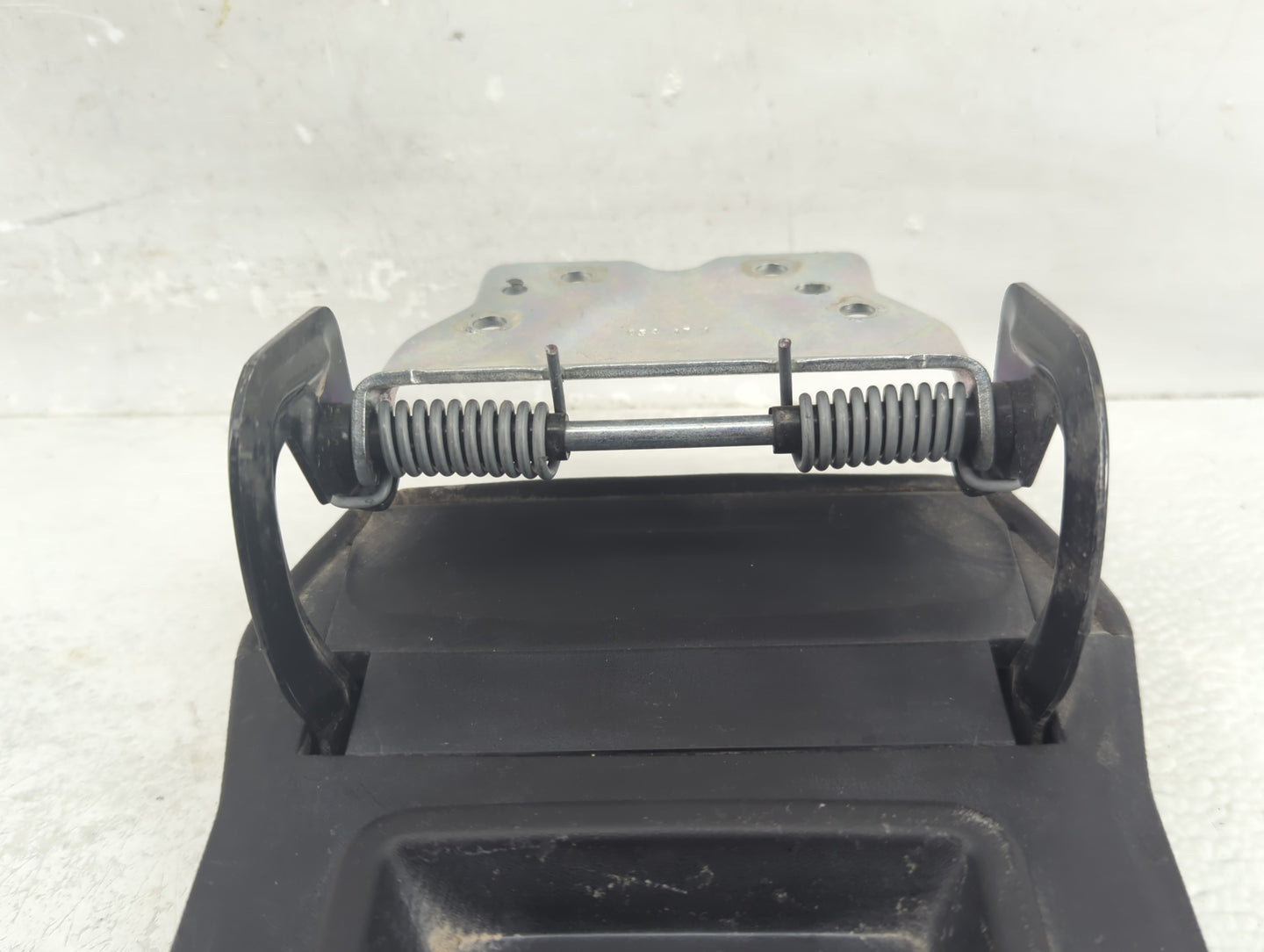 2017 Chevrolet Equinox Center Console Armrest Cover Lid Fits OEM Used Auto Parts - Oemusedautoparts1.com