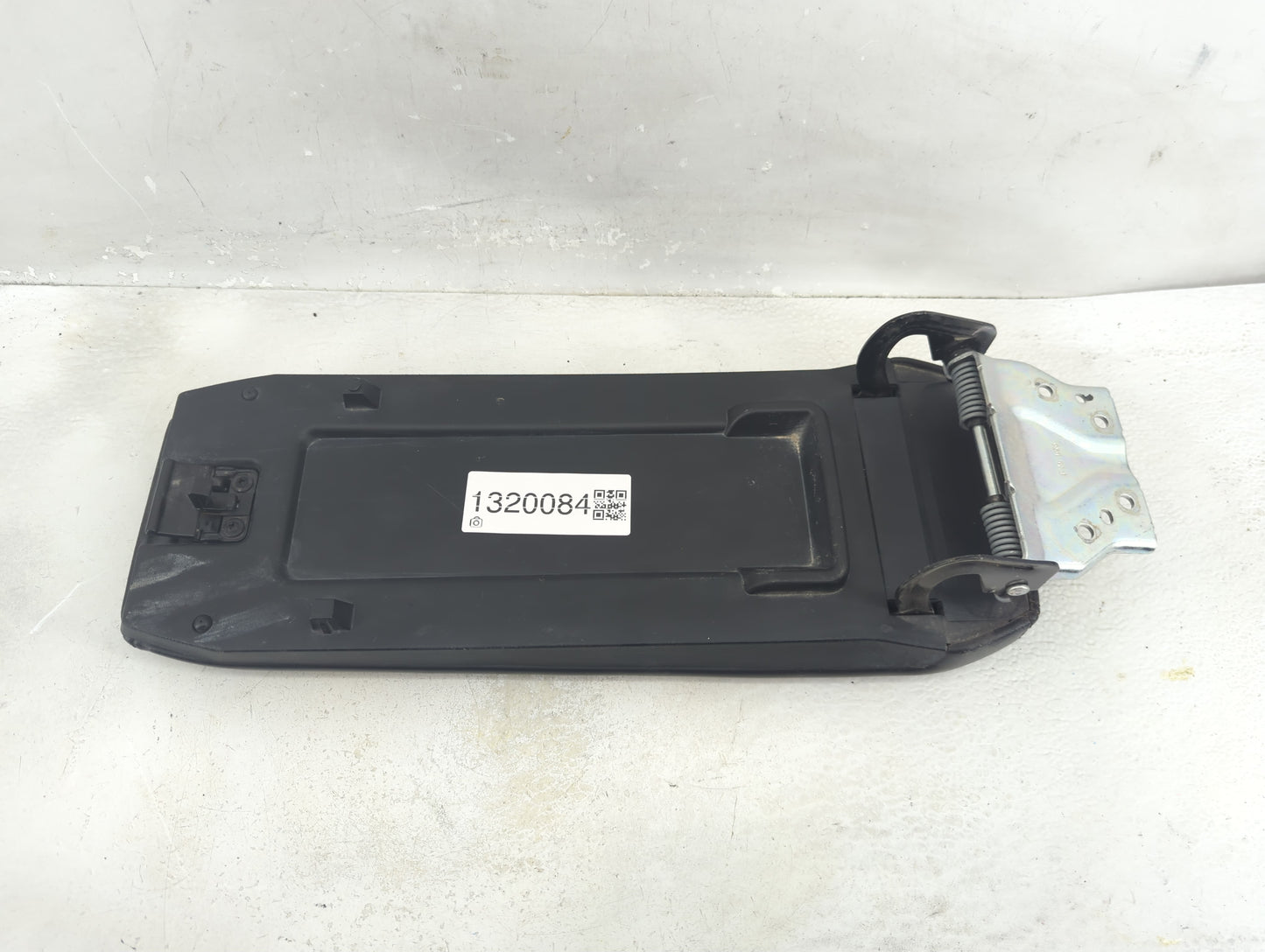 2017 Chevrolet Equinox Center Console Armrest Cover Lid Fits OEM Used Auto Parts - Oemusedautoparts1.com