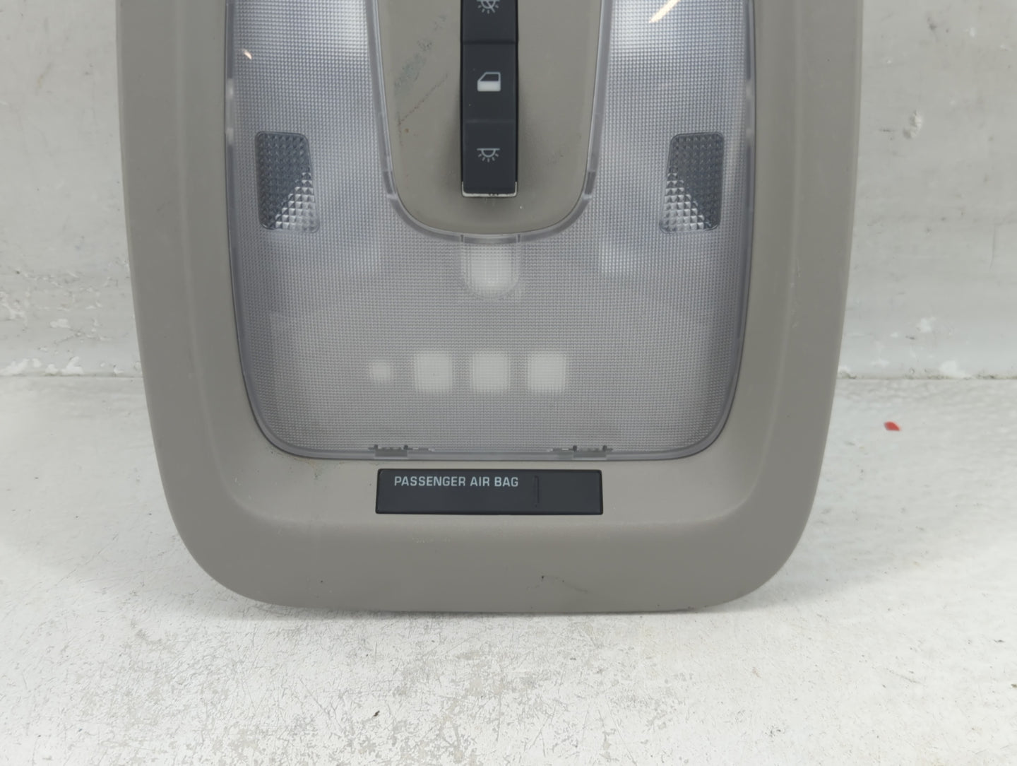 2017 Chevrolet Equinox Overhead Roof Console - Oemusedautoparts1.com