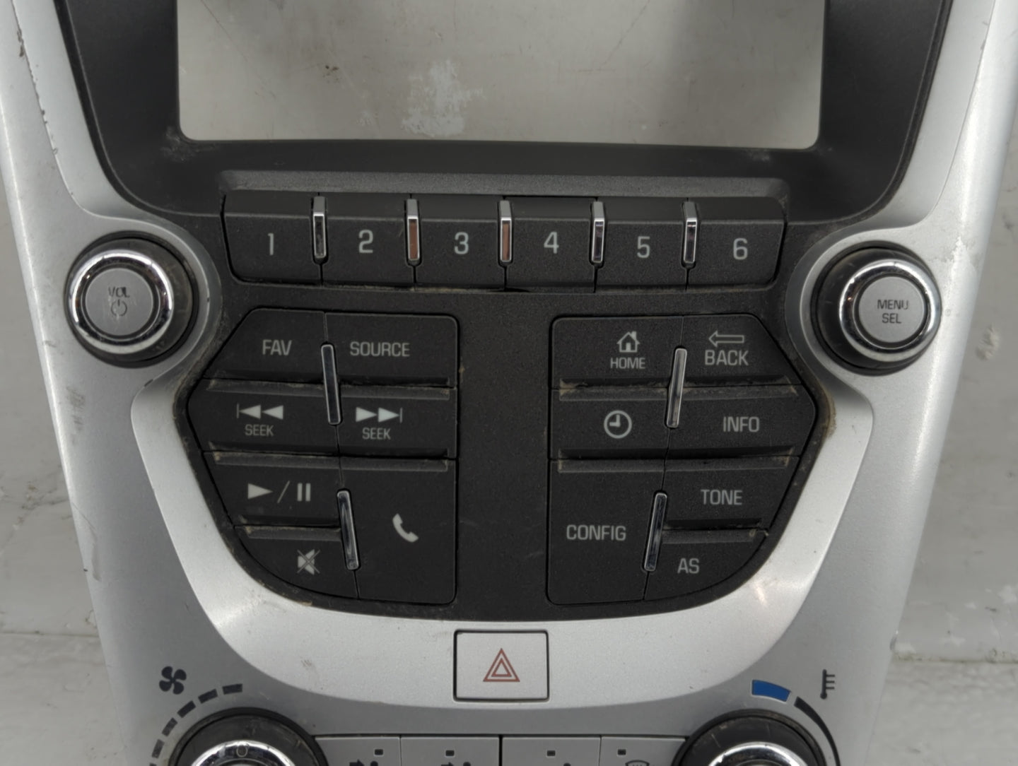 2016-2017 Chevrolet Equinox Radio Control Panel - Oemusedautoparts1.com