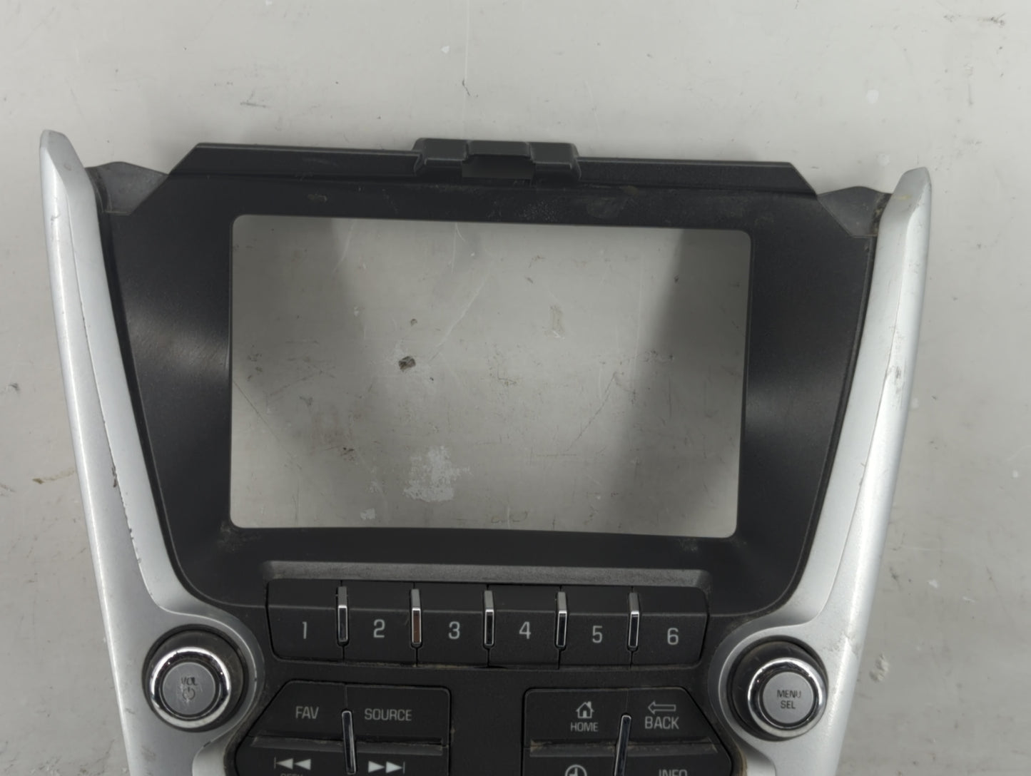2016-2017 Chevrolet Equinox Radio Control Panel - Oemusedautoparts1.com