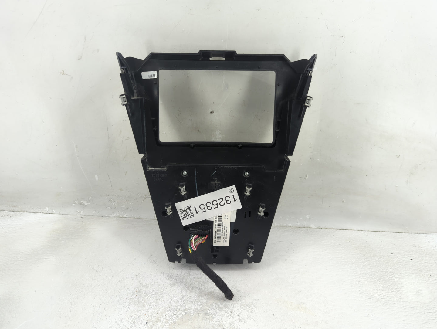 2016-2017 Chevrolet Equinox Radio Control Panel - Oemusedautoparts1.com