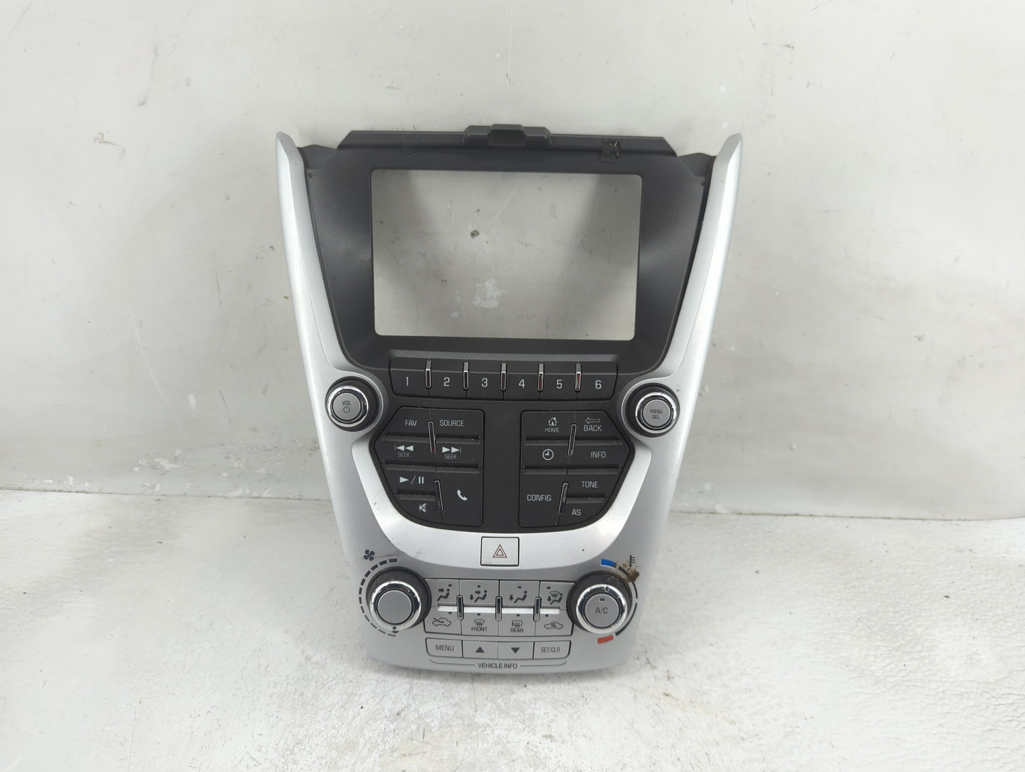 2016-2017 Chevrolet Equinox Radio Control Panel - Oemusedautoparts1.com