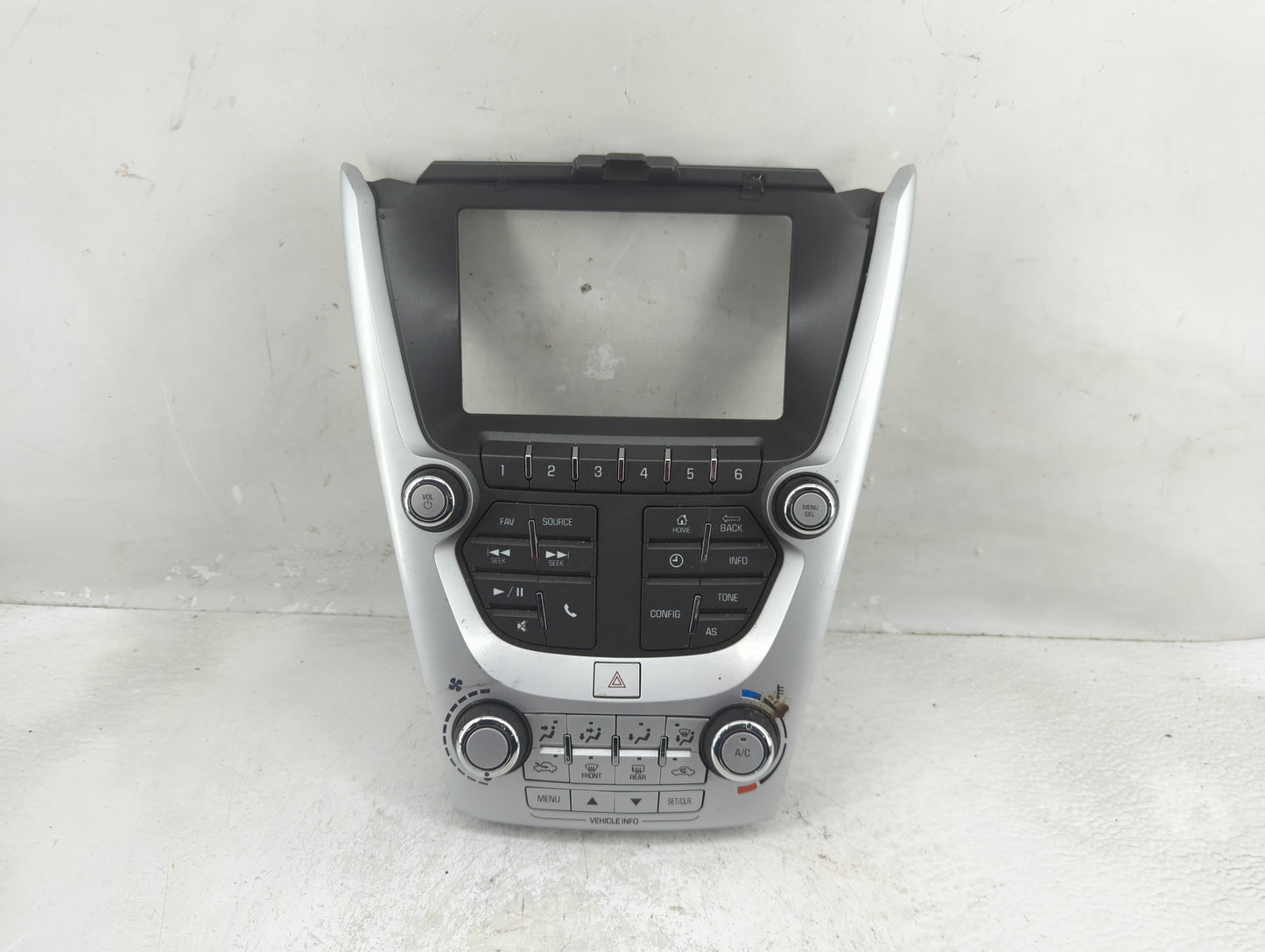 2016-2017 Chevrolet Equinox Radio Control Panel - Oemusedautoparts1.com