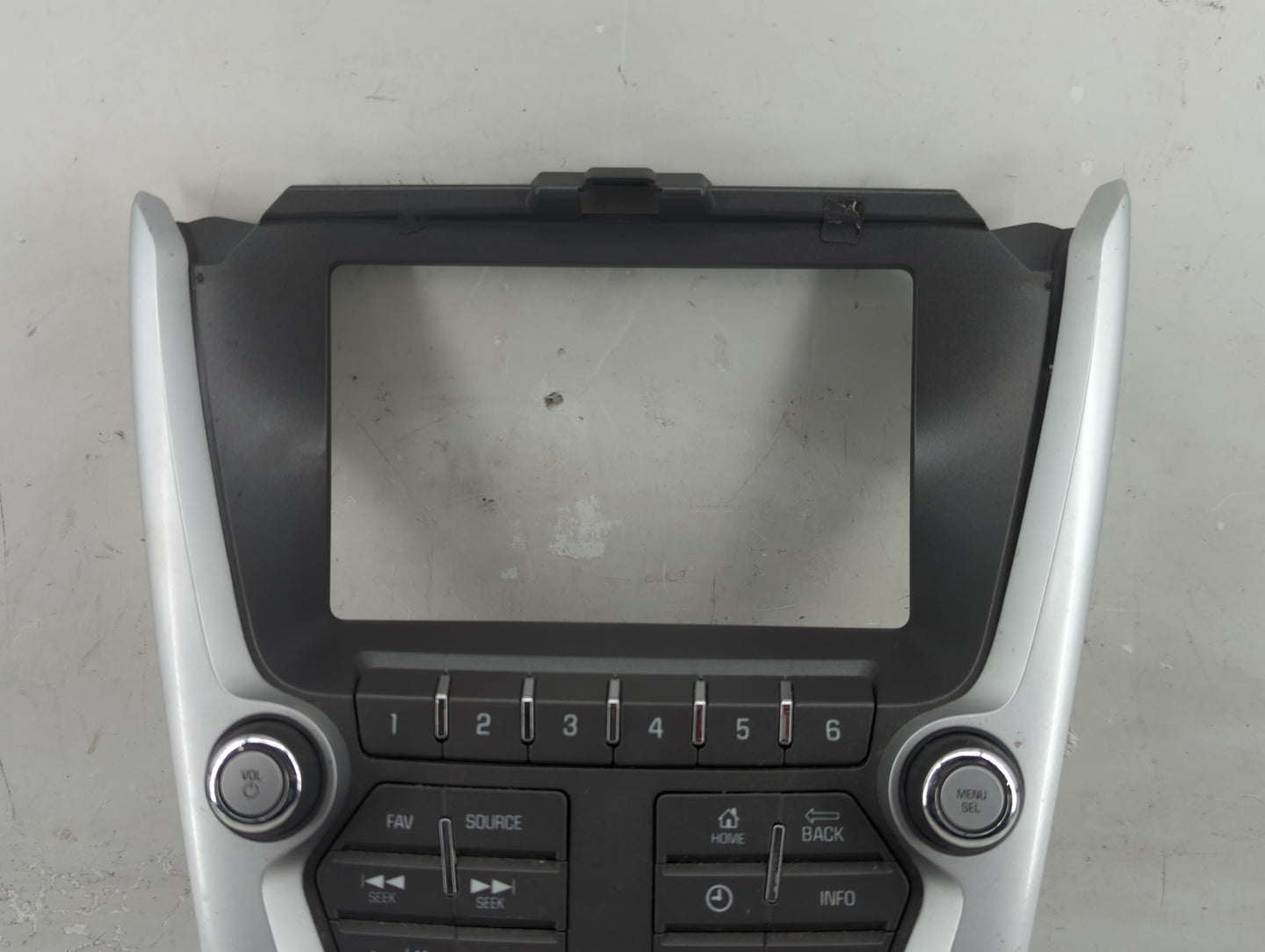 2016-2017 Chevrolet Equinox Radio Control Panel - Oemusedautoparts1.com