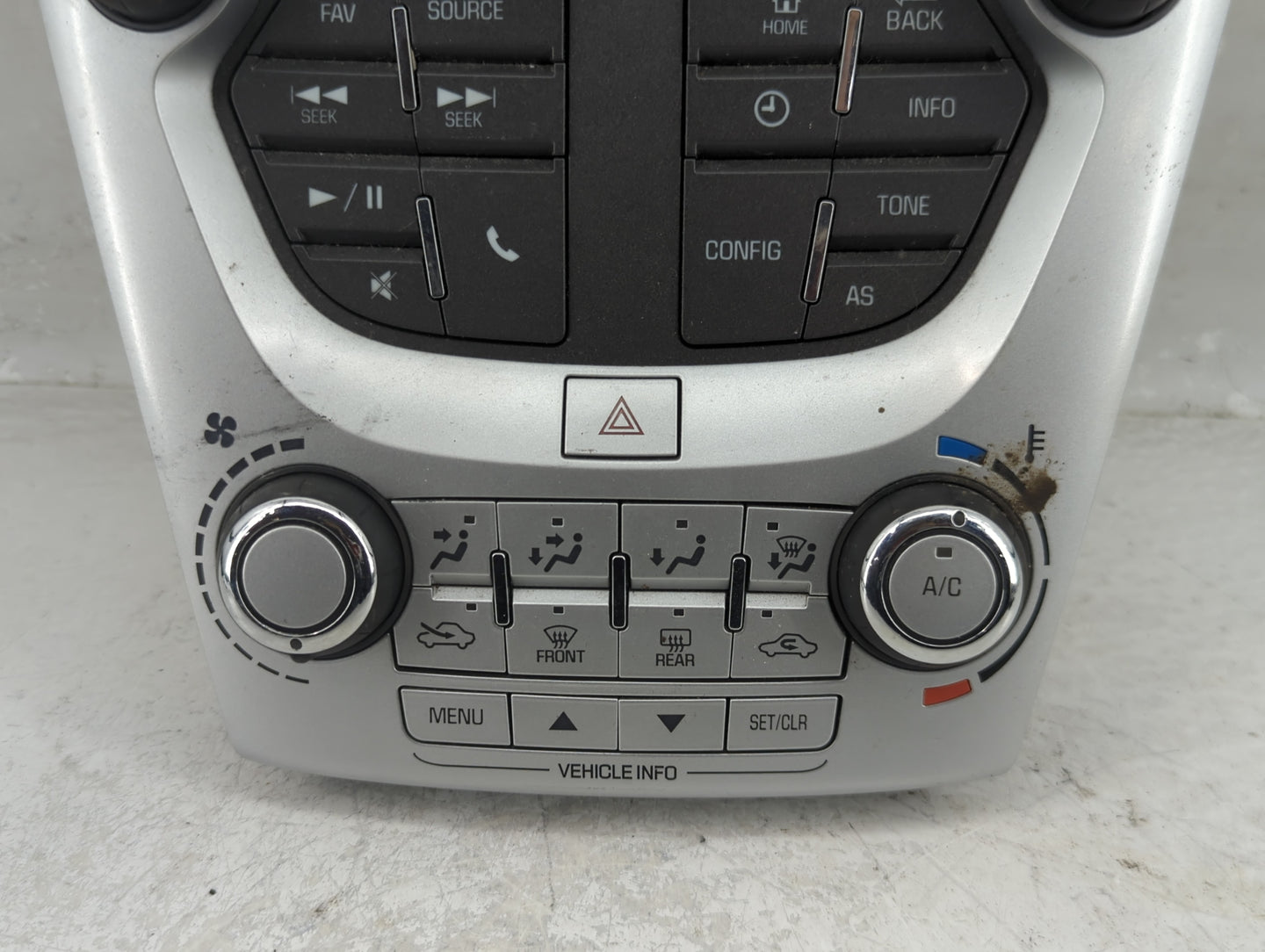 2016-2017 Chevrolet Equinox Radio Control Panel - Oemusedautoparts1.com