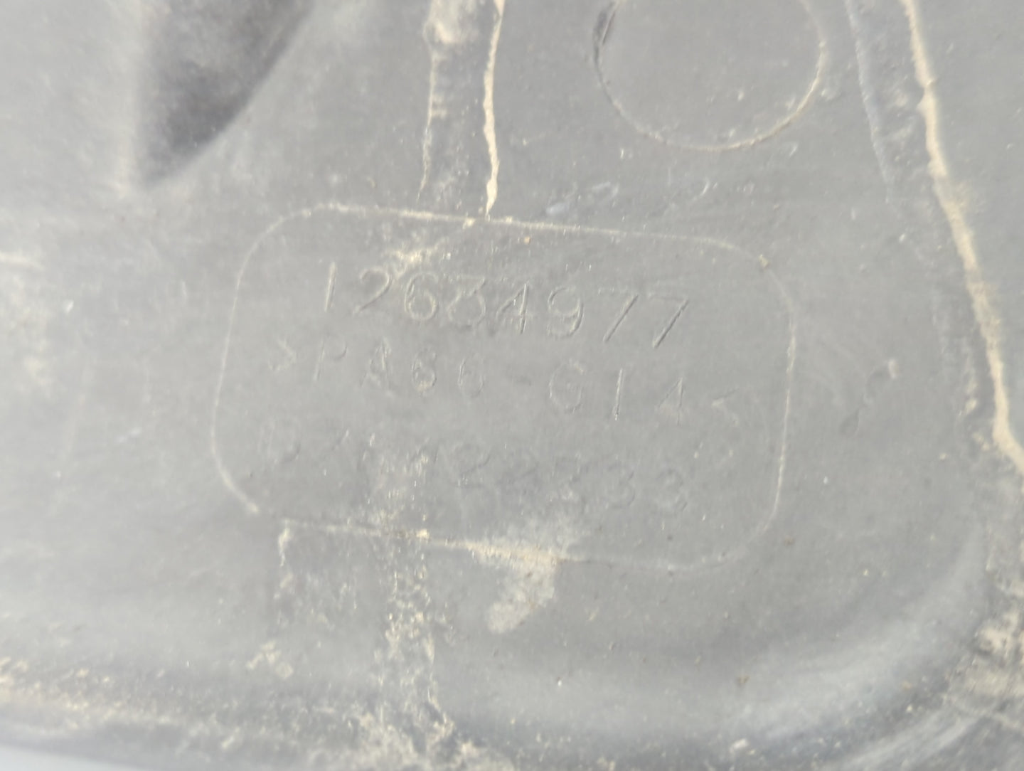 2017 Chevrolet Equinox Engine Cover - Oemusedautoparts1.com