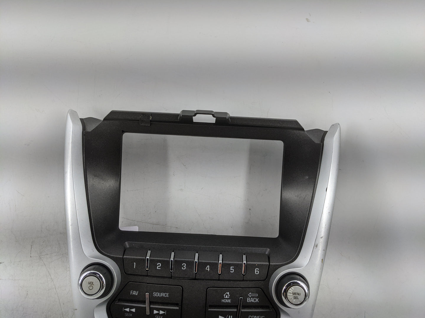 2016-2017 Chevrolet Equinox Radio Control Panel - Oemusedautoparts1.com