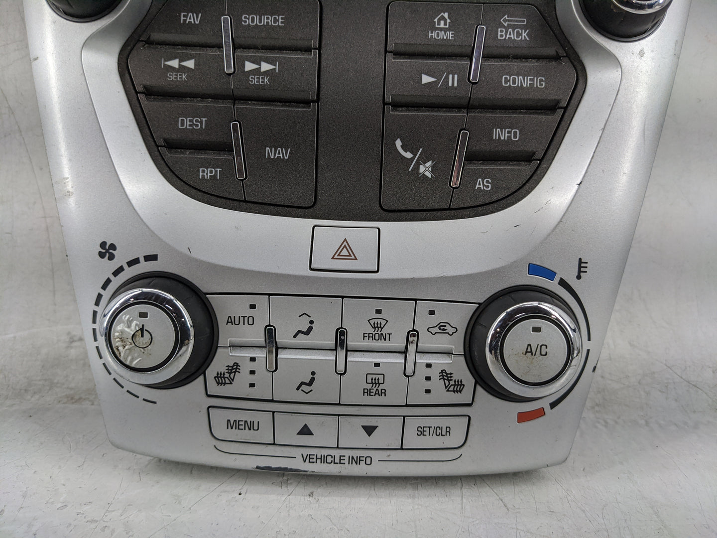 2016-2017 Chevrolet Equinox Radio Control Panel - Oemusedautoparts1.com