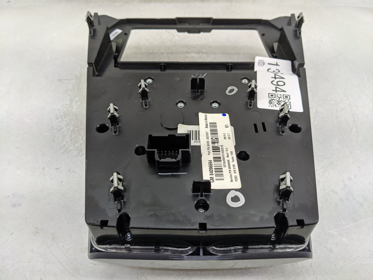 2016-2017 Chevrolet Equinox Radio Control Panel - Oemusedautoparts1.com