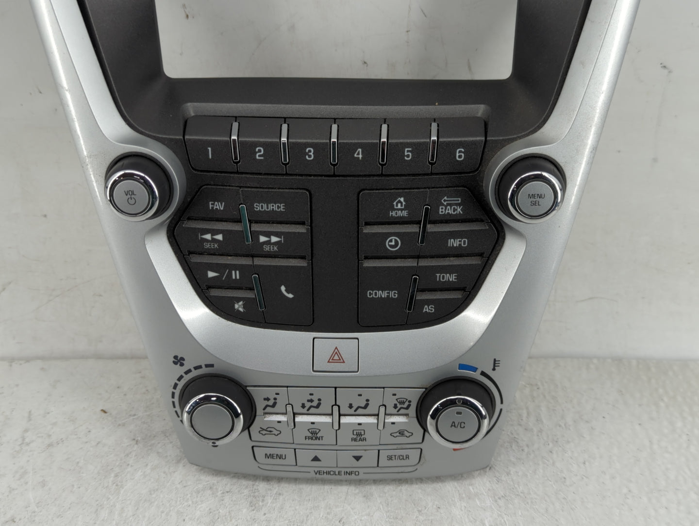 2016-2017 Chevrolet Equinox Radio Control Panel - Oemusedautoparts1.com