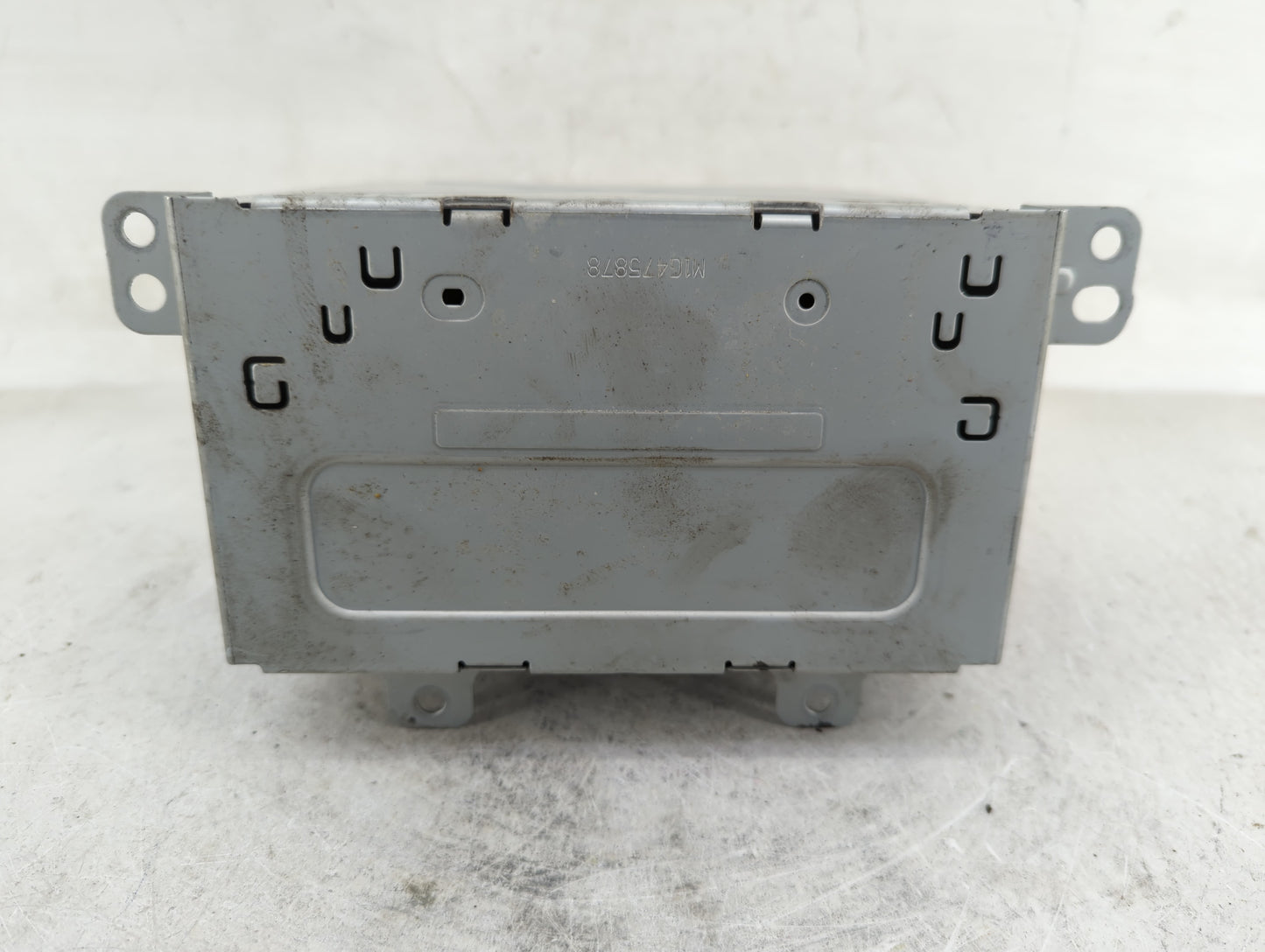 2016-2017 Chevrolet Equinox Radio AM FM Cd Player Receiver Replacement P/N:84064076 Fits Fits 2016 2017 OEM Used Auto Parts 