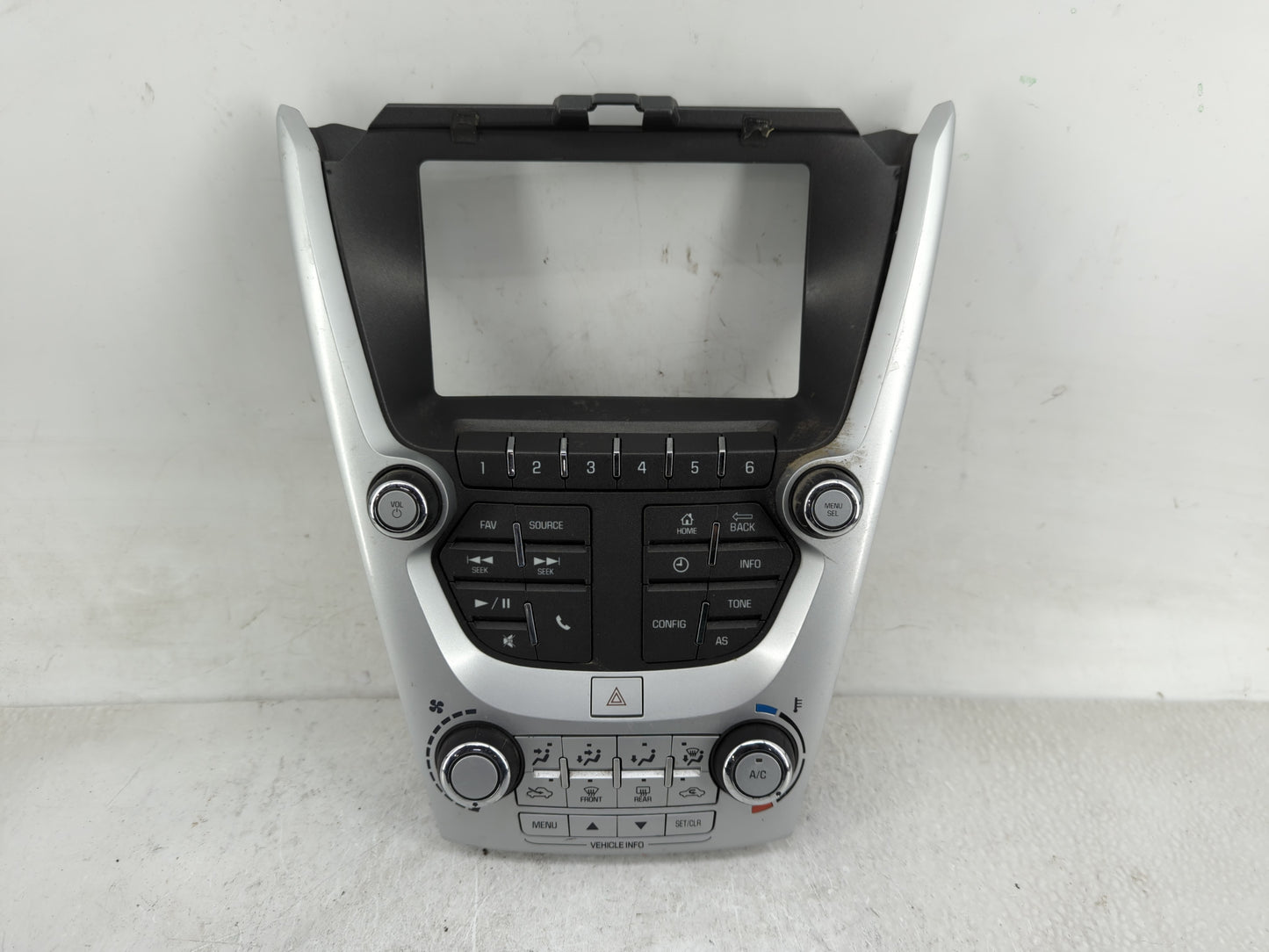 2016-2017 Chevrolet Equinox Radio Control Panel - Oemusedautoparts1.com