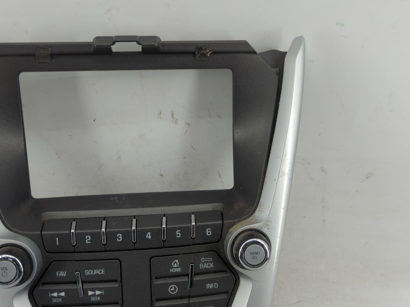 2016-2017 Chevrolet Equinox Radio Control Panel - Oemusedautoparts1.com