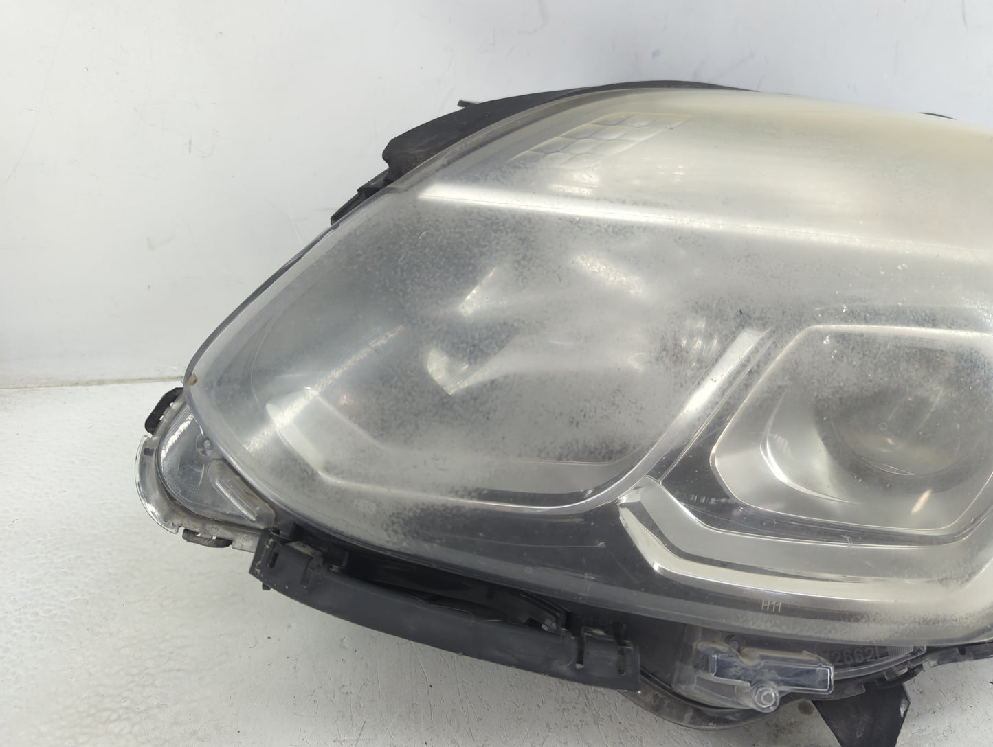 2016-2017 Chevrolet Equinox Driver Left Oem Head Light Headlight Lamp - Oemusedautoparts1.com