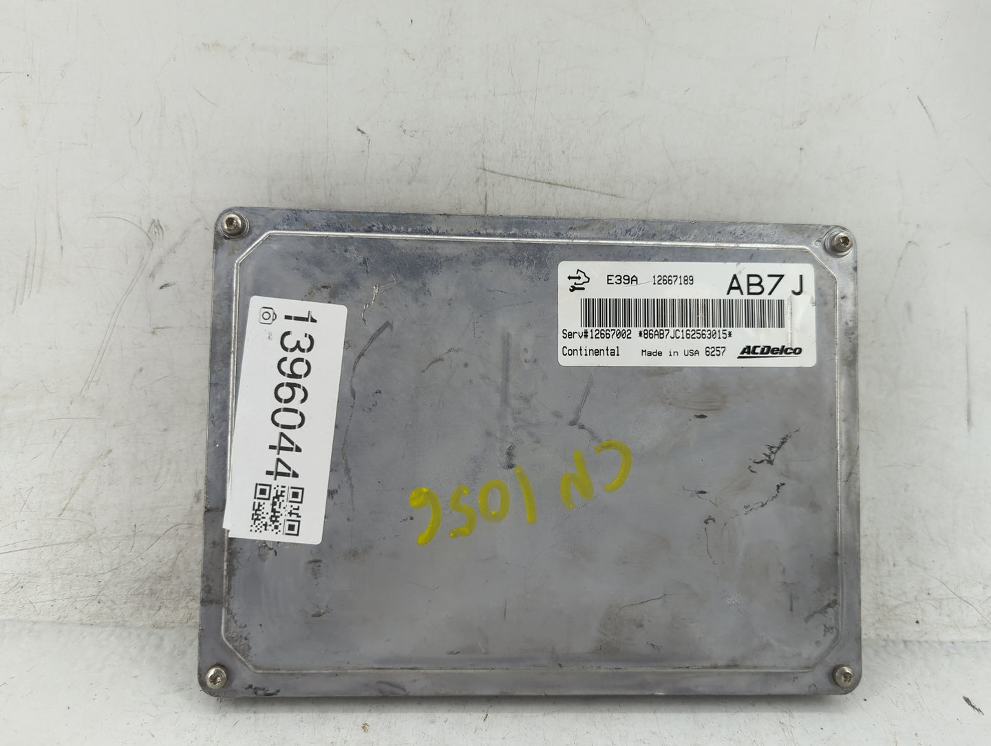 2017 Chevrolet Equinox PCM Engine Control Computer ECU ECM PCU OEM P/N:12667189 Fits Fits 2018 2019 2020 OEM Used Auto Parts