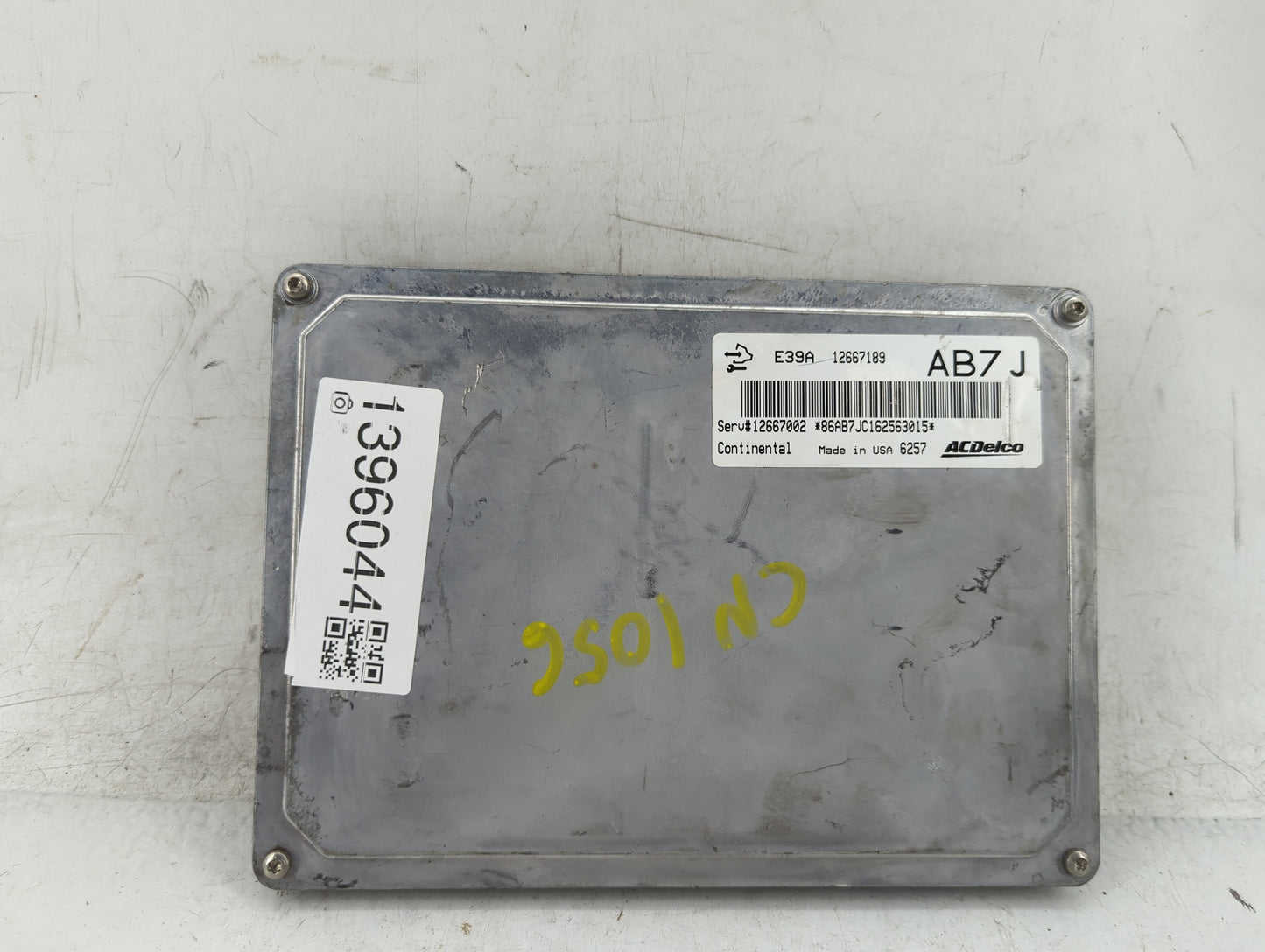 2017 Chevrolet Equinox PCM Engine Control Computer ECU ECM PCU OEM P/N:12667189 Fits Fits 2018 2019 2020 OEM Used Auto Parts