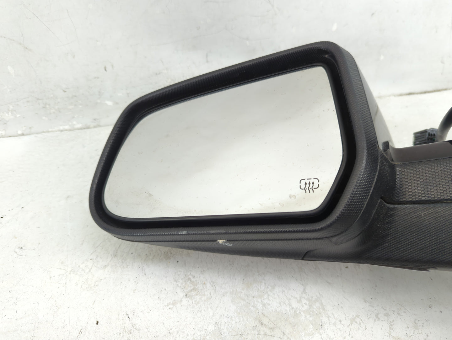 2015-2017 Chevrolet Equinox Driver Side View Mirror - Left Door Mirror OEM Used - Oemusedautoparts1.com
