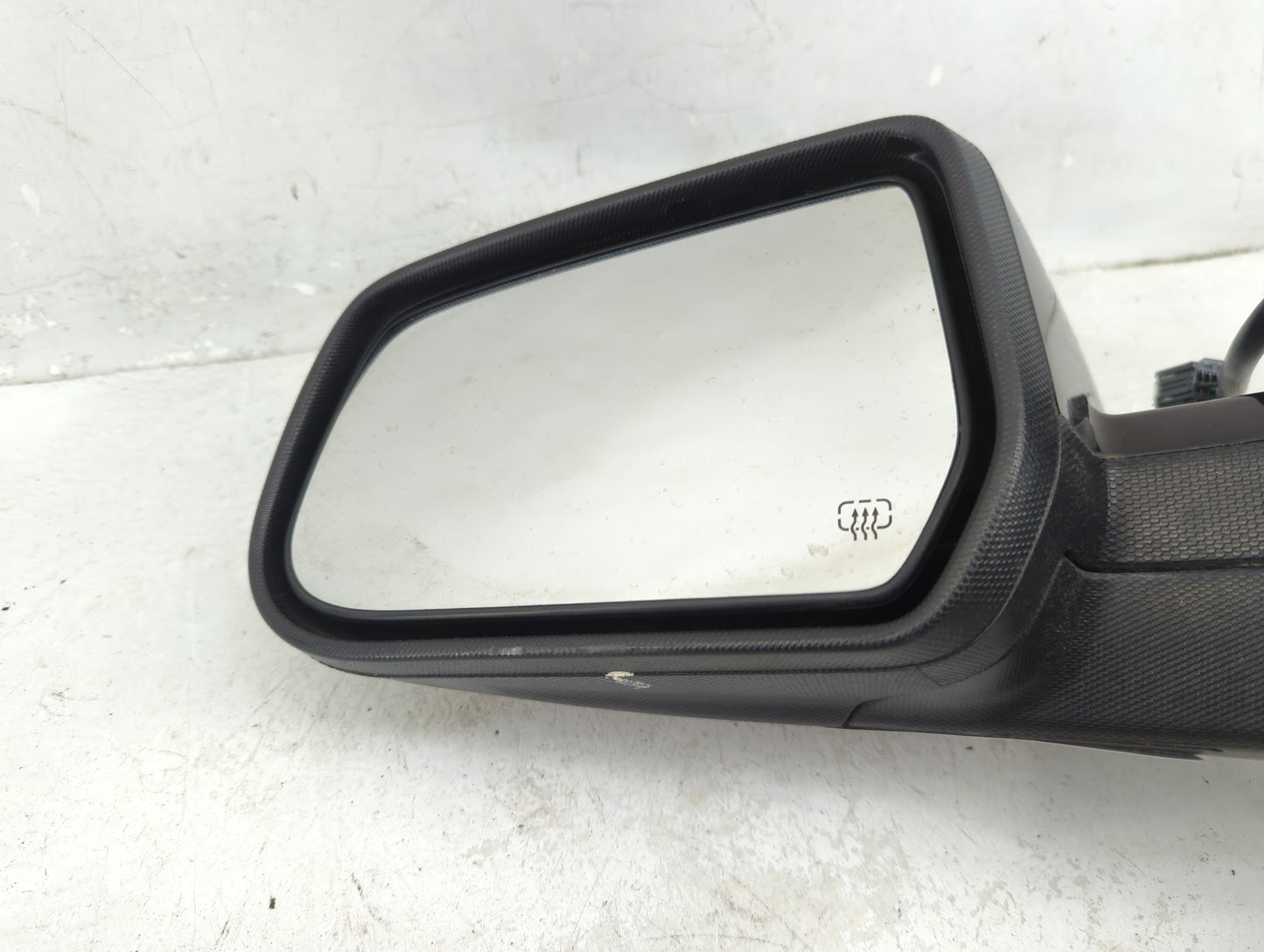 2015-2017 Chevrolet Equinox Driver Side View Mirror - Left Door Mirror OEM Used - Oemusedautoparts1.com