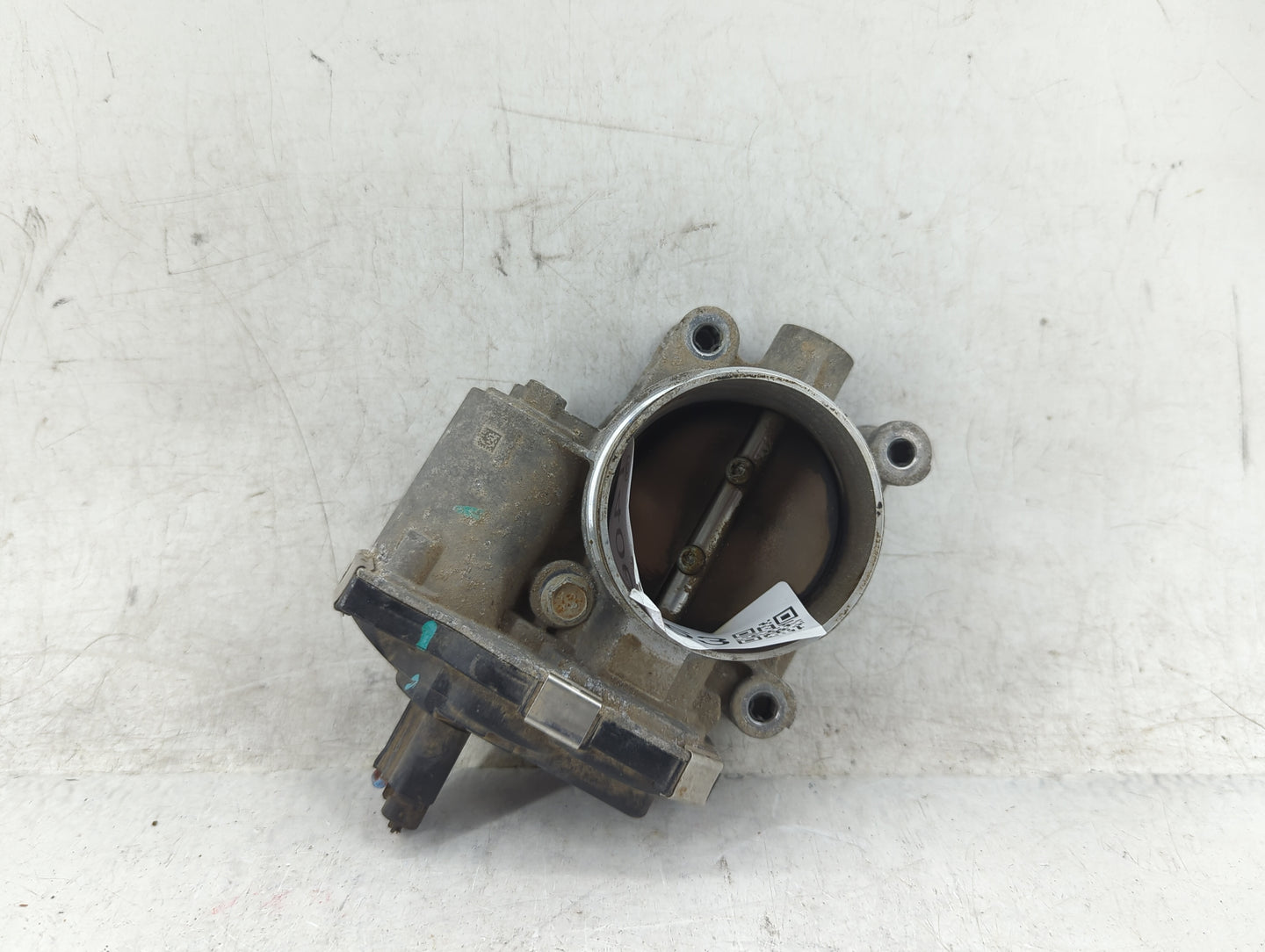 2016-2017 Chevrolet Equinox Throttle Body P/N:12669146AA Fits Fits 2016 2017 OEM Used Auto Parts - Oemusedautoparts1.com
