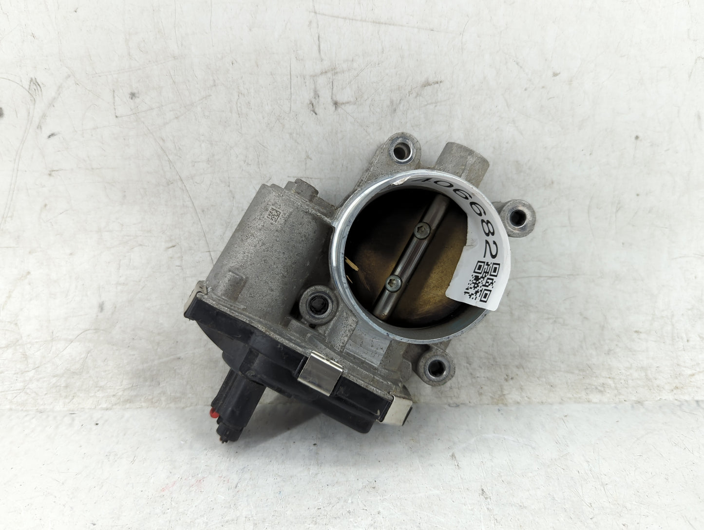 2016-2017 Chevrolet Equinox Throttle Body P/N:12669146AA Fits Fits 2016 2017 OEM Used Auto Parts - Oemusedautoparts1.com