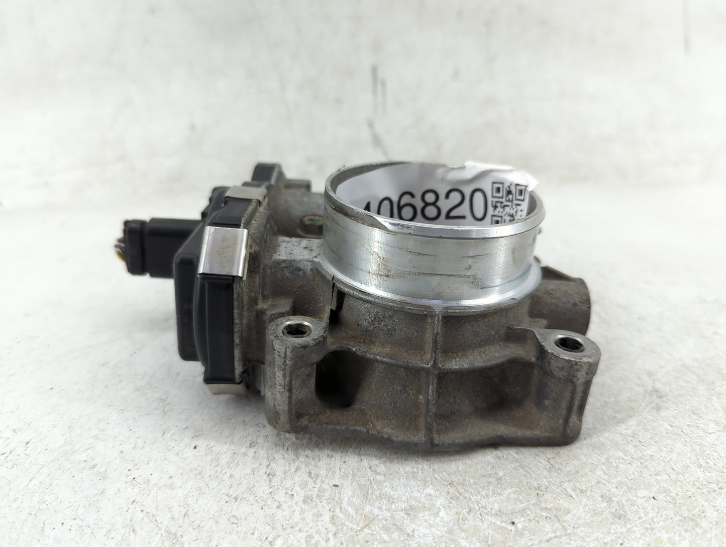 2016-2017 Chevrolet Equinox Throttle Body P/N:12670834AA Fits Fits 2016 2017 OEM Used Auto Parts - Oemusedautoparts1.com