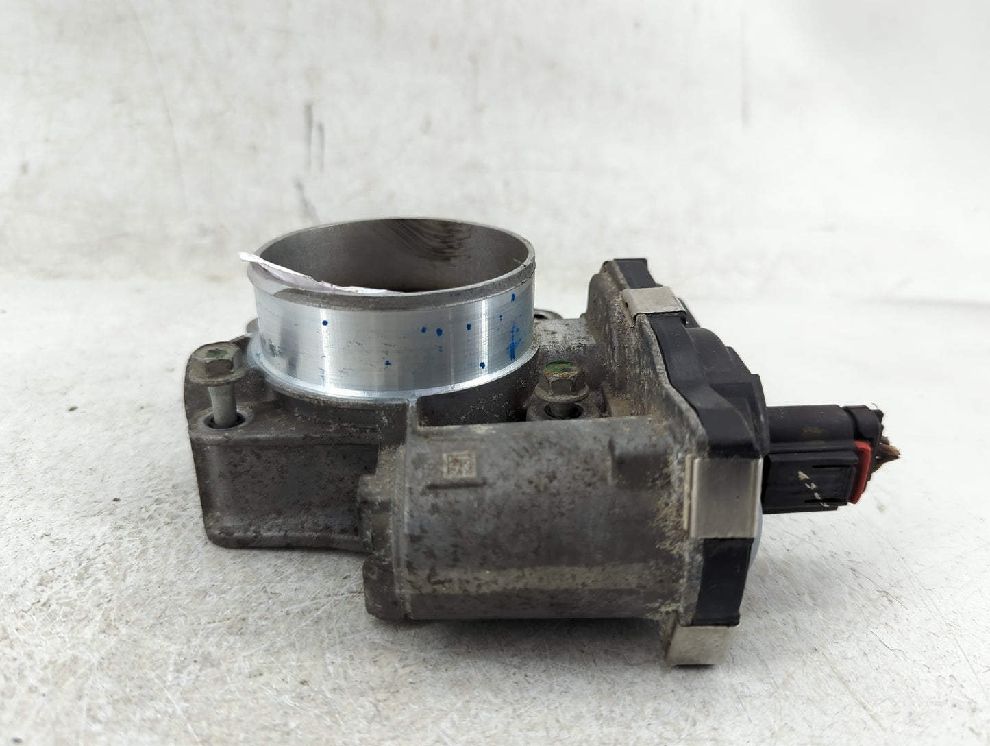 2016-2017 Chevrolet Equinox Throttle Body P/N:12670834AA Fits Fits 2016 2017 OEM Used Auto Parts - Oemusedautoparts1.com