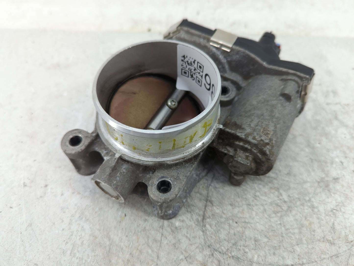 2016-2017 Chevrolet Equinox Throttle Body P/N:12669146AA Fits Fits 2016 2017 OEM Used Auto Parts - Oemusedautoparts1.com