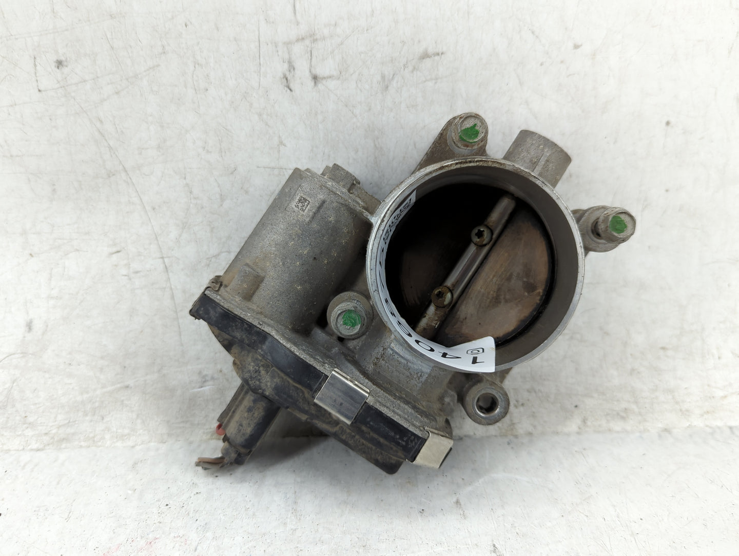 2016-2017 Chevrolet Equinox Throttle Body P/N:12670834AA Fits Fits 2016 2017 OEM Used Auto Parts - Oemusedautoparts1.com