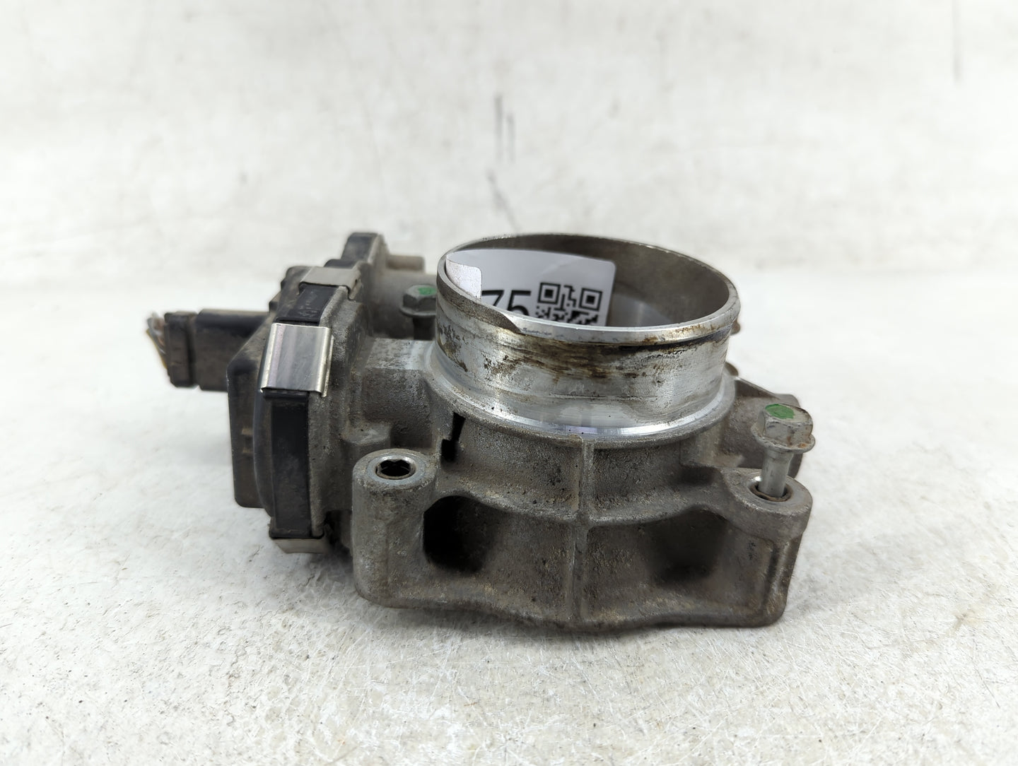 2016-2017 Chevrolet Equinox Throttle Body P/N:12670834AA Fits Fits 2016 2017 OEM Used Auto Parts - Oemusedautoparts1.com
