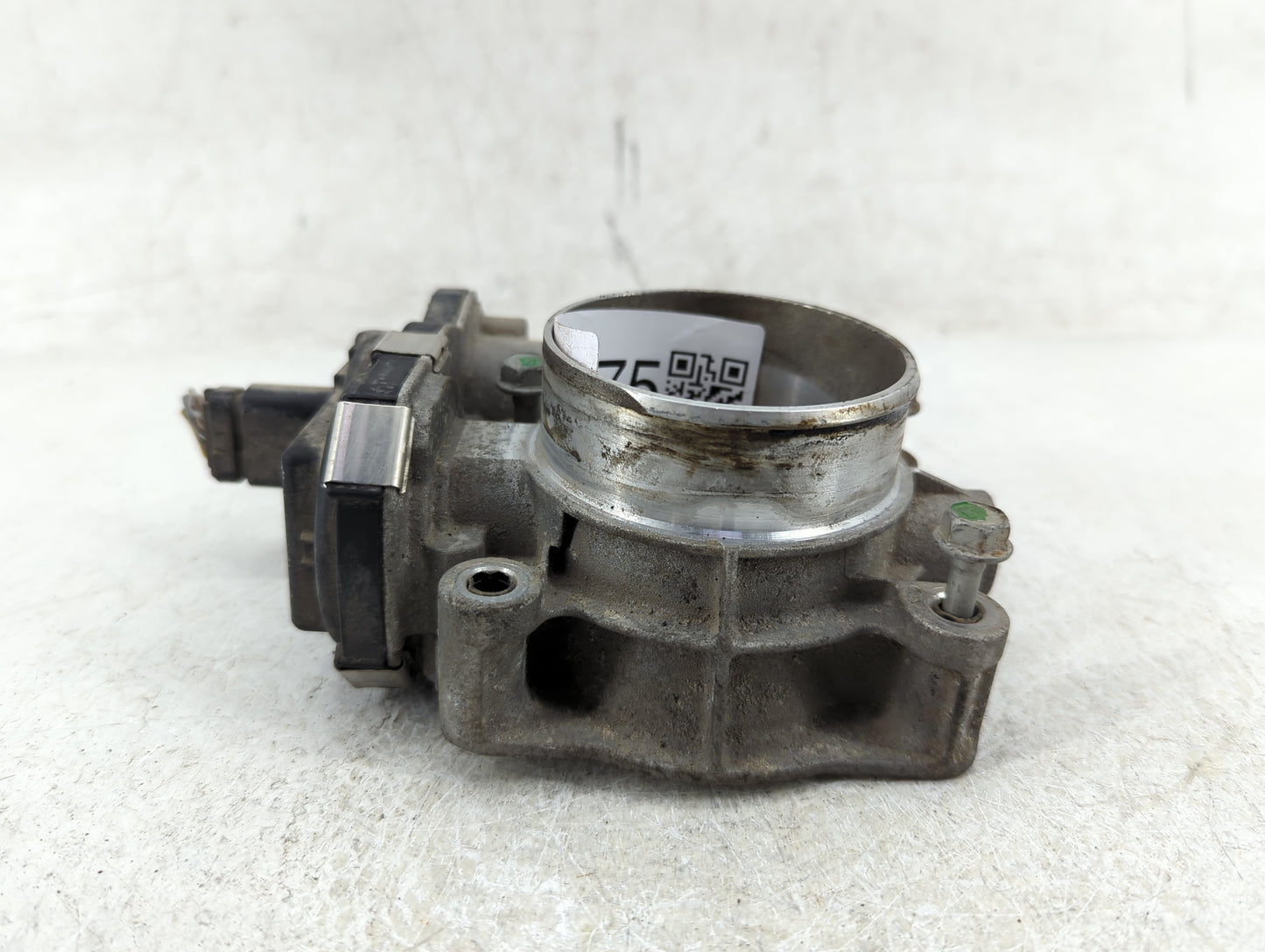 2016-2017 Chevrolet Equinox Throttle Body P/N:12670834AA Fits Fits 2016 2017 OEM Used Auto Parts - Oemusedautoparts1.com