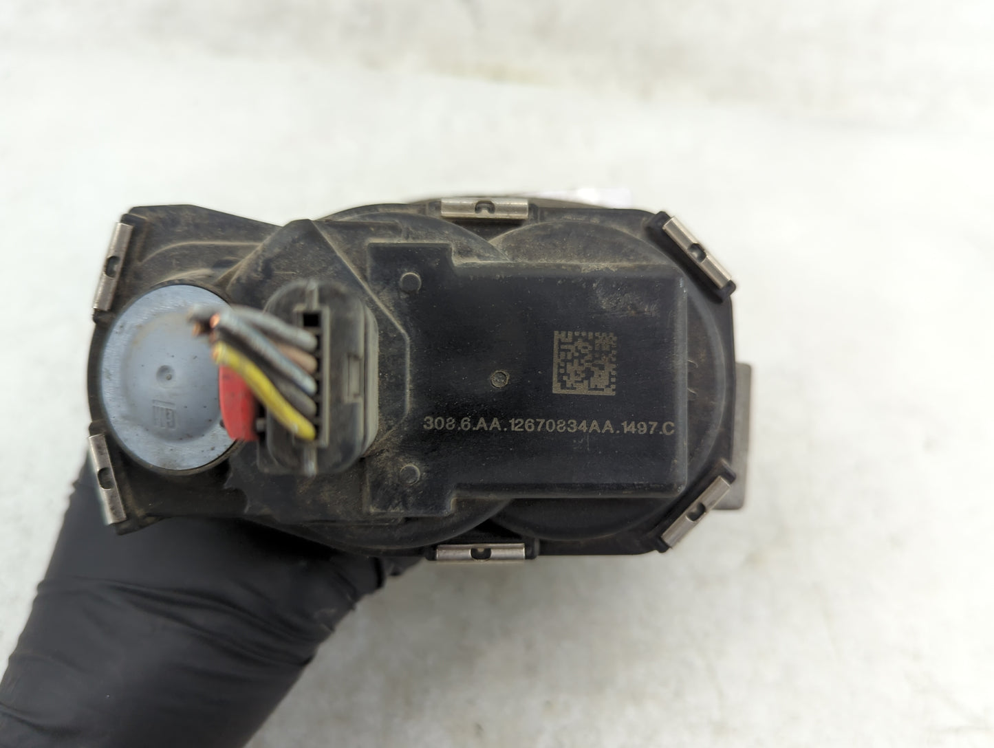 2016-2017 Chevrolet Equinox Throttle Body P/N:12670834AA Fits Fits 2016 2017 OEM Used Auto Parts - Oemusedautoparts1.com