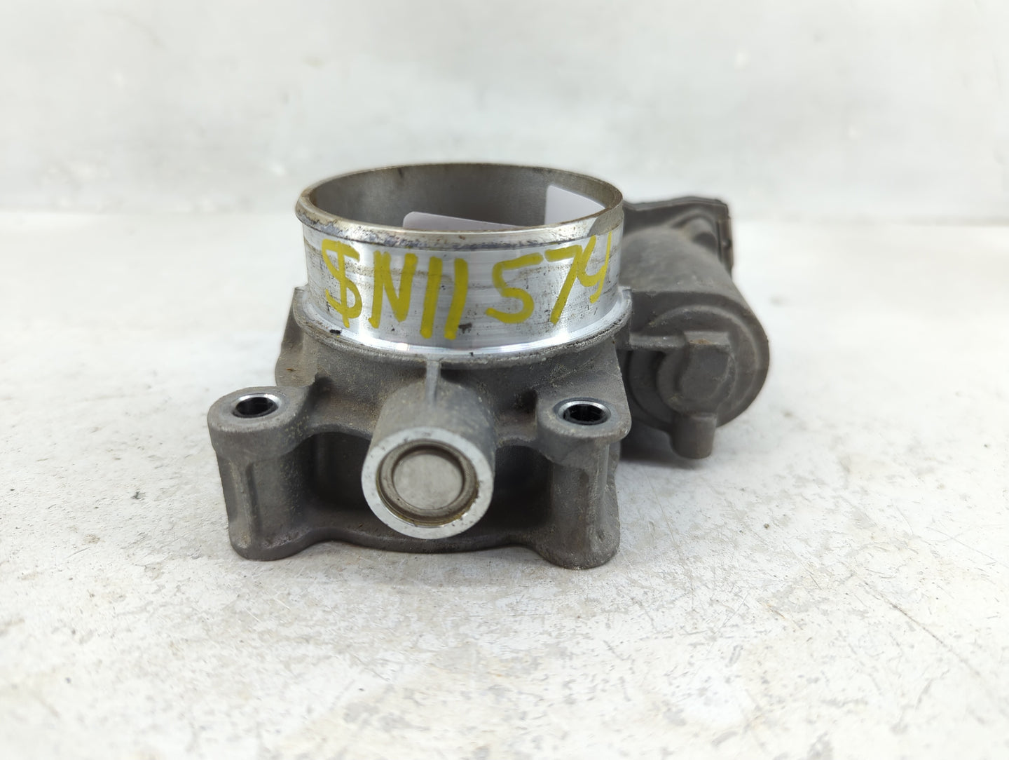 2016-2017 Chevrolet Equinox Throttle Body P/N:12670834AA Fits Fits 2016 2017 OEM Used Auto Parts - Oemusedautoparts1.com