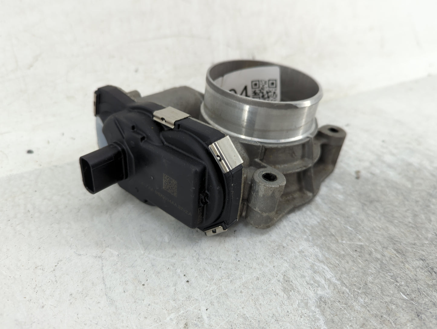 2016-2017 Chevrolet Equinox Throttle Body P/N:12670834AA Fits Fits 2016 2017 OEM Used Auto Parts - Oemusedautoparts1.com