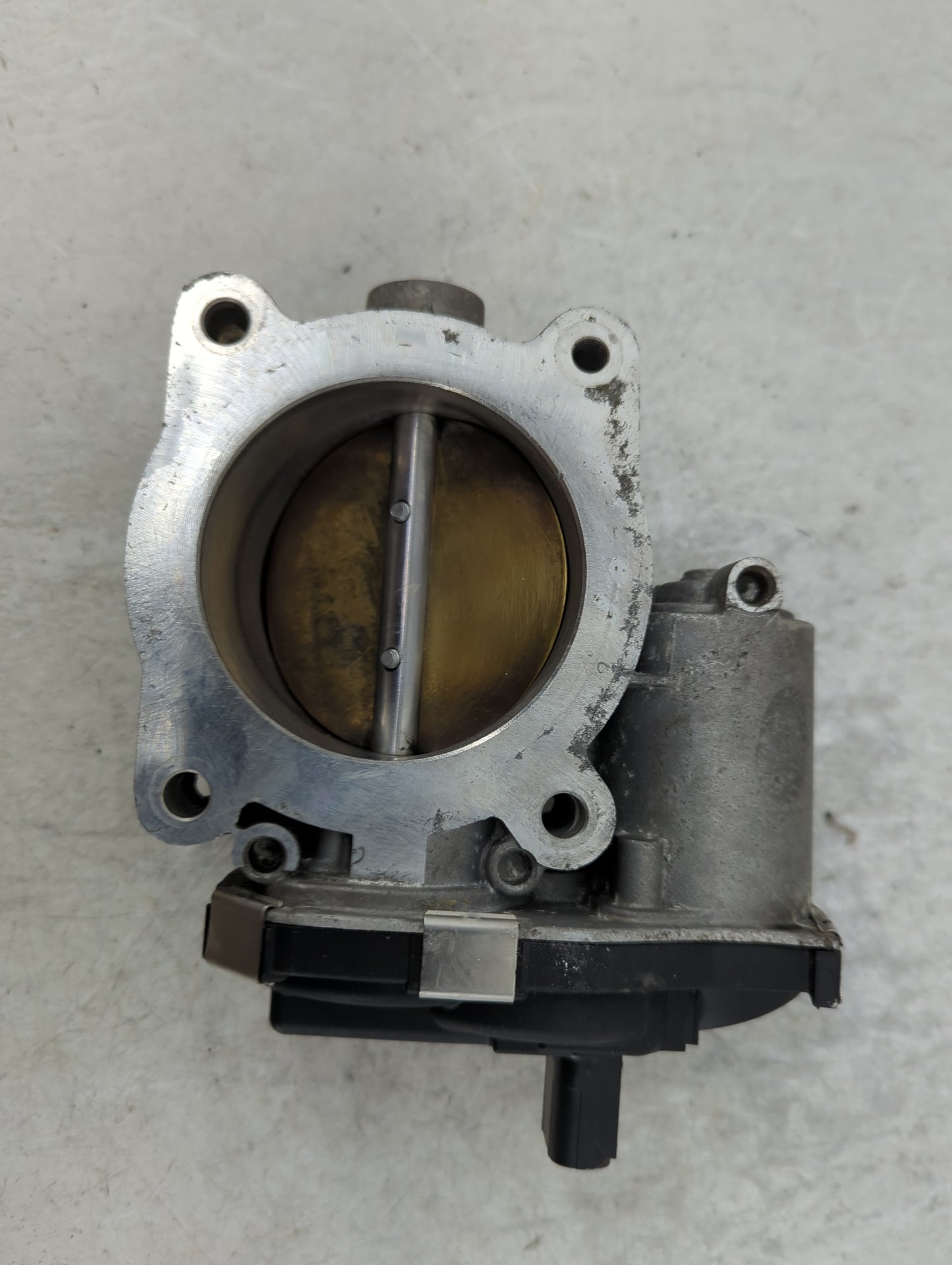 2016-2017 Chevrolet Equinox Throttle Body P/N:12670834AA Fits Fits 2016 2017 OEM Used Auto Parts - Oemusedautoparts1.com