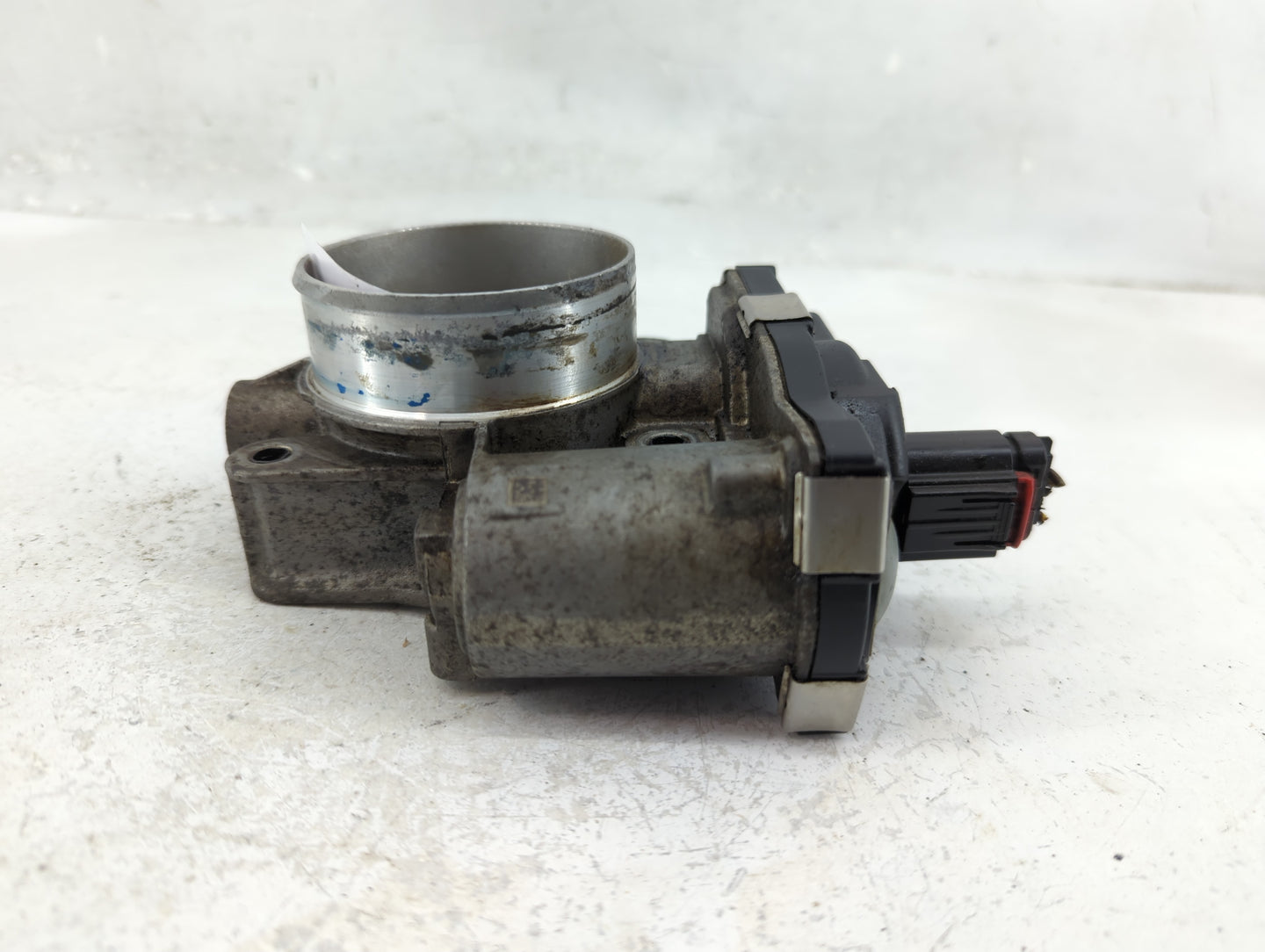 2016-2017 Chevrolet Equinox Throttle Body P/N:12670834AA Fits Fits 2016 2017 OEM Used Auto Parts - Oemusedautoparts1.com