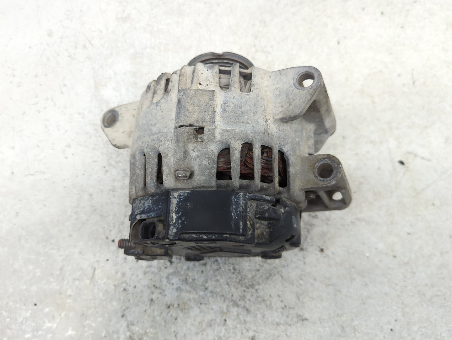 2010-2017 Chevrolet Equinox Alternator Replacement Generator Charging Assembly Engine OEM P/N:2620360 B 13588328 Fits OEM Us