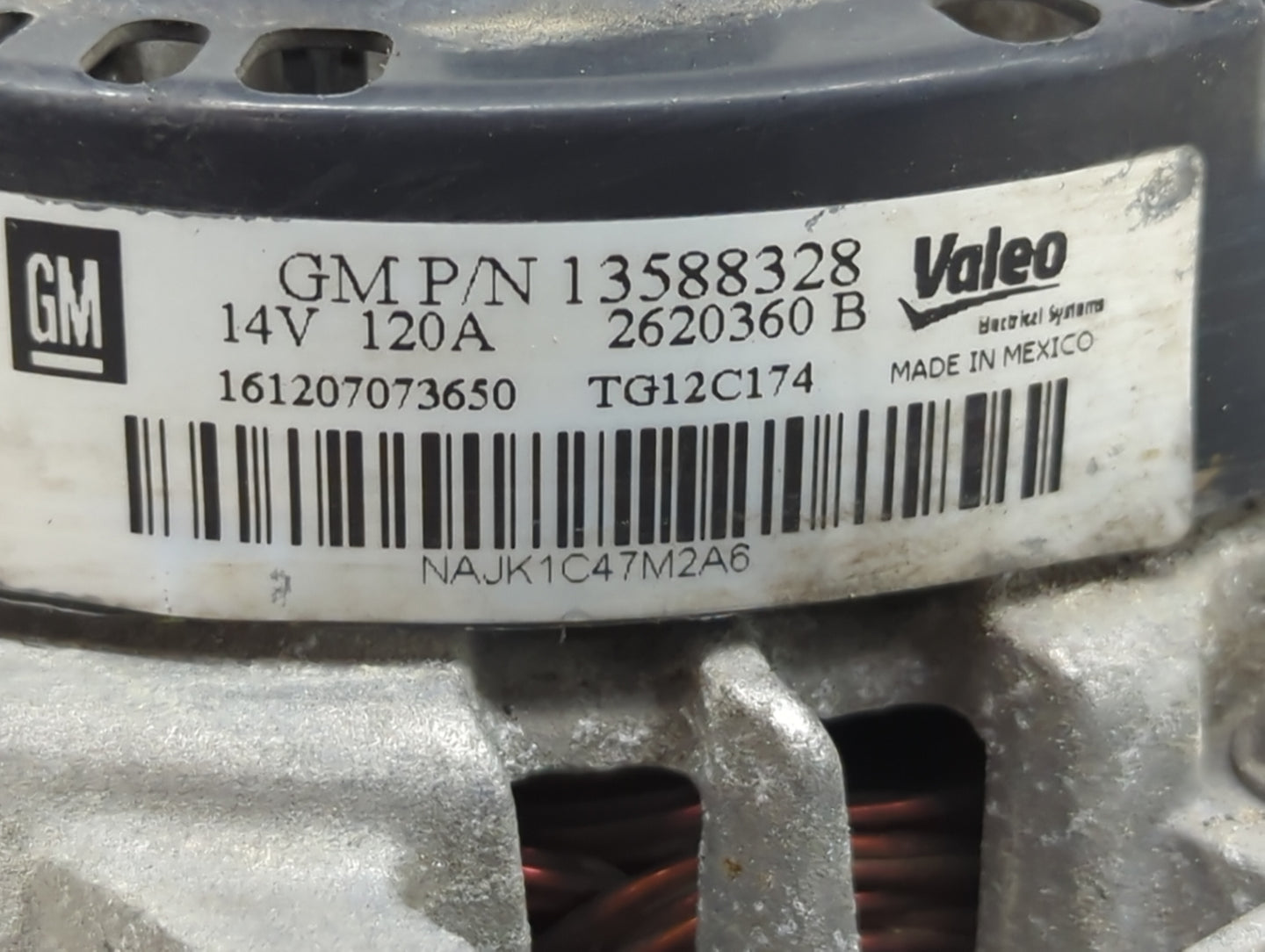 2010-2017 Chevrolet Equinox Alternator Replacement Generator Charging Assembly Engine OEM P/N:2620360 B 13588328 Fits OEM Us