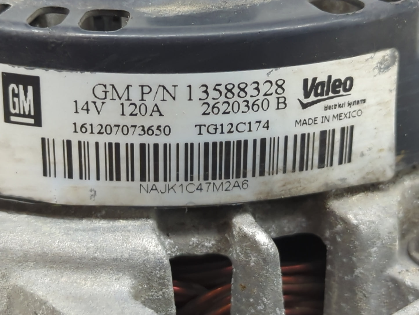 2010-2017 Chevrolet Equinox Alternator Replacement Generator Charging Assembly Engine OEM P/N:2620360 B 13588328 Fits OEM Us