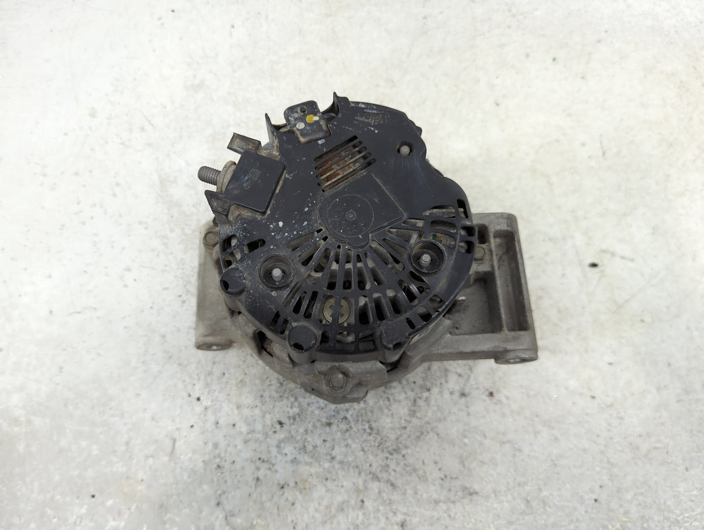 2010-2017 Chevrolet Equinox Alternator Replacement Generator Charging Assembly Engine OEM P/N:2620360 B 13588328 Fits OEM Us