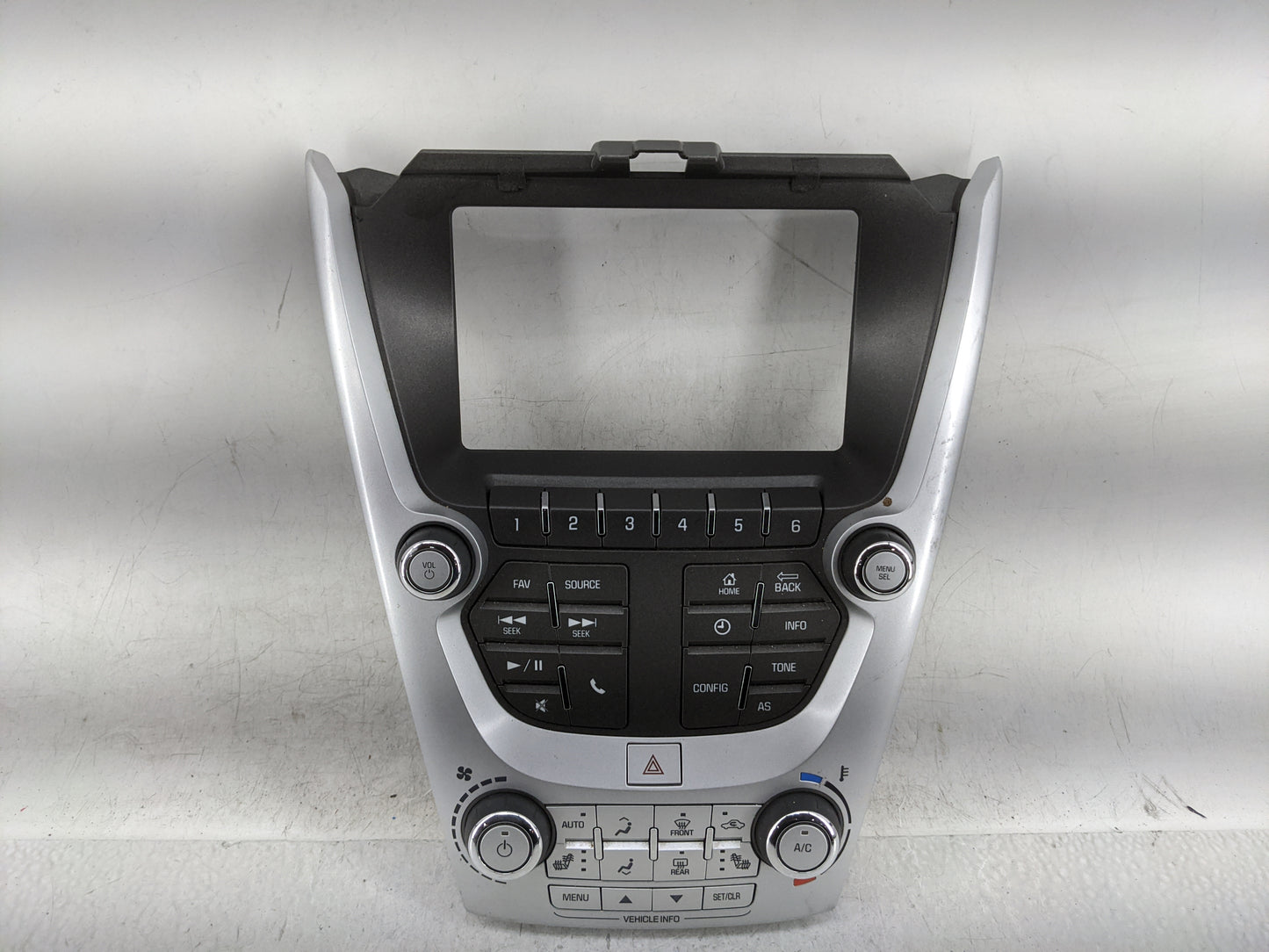 2016-2017 Chevrolet Equinox Radio Control Panel - Oemusedautoparts1.com