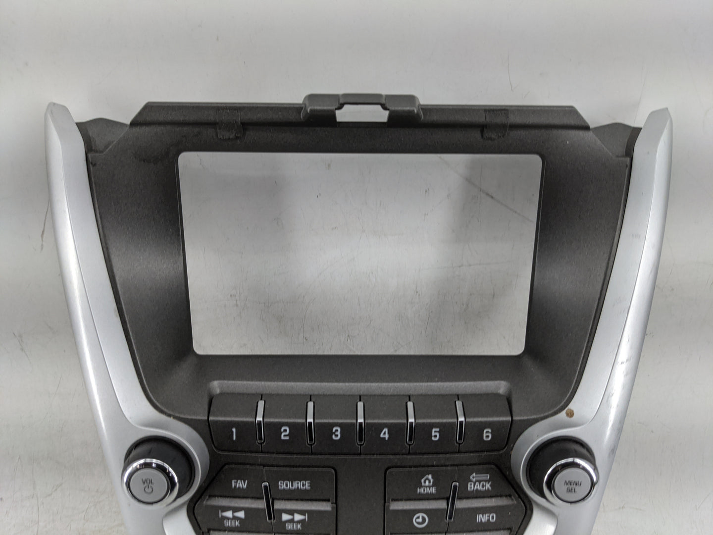 2016-2017 Chevrolet Equinox Radio Control Panel - Oemusedautoparts1.com