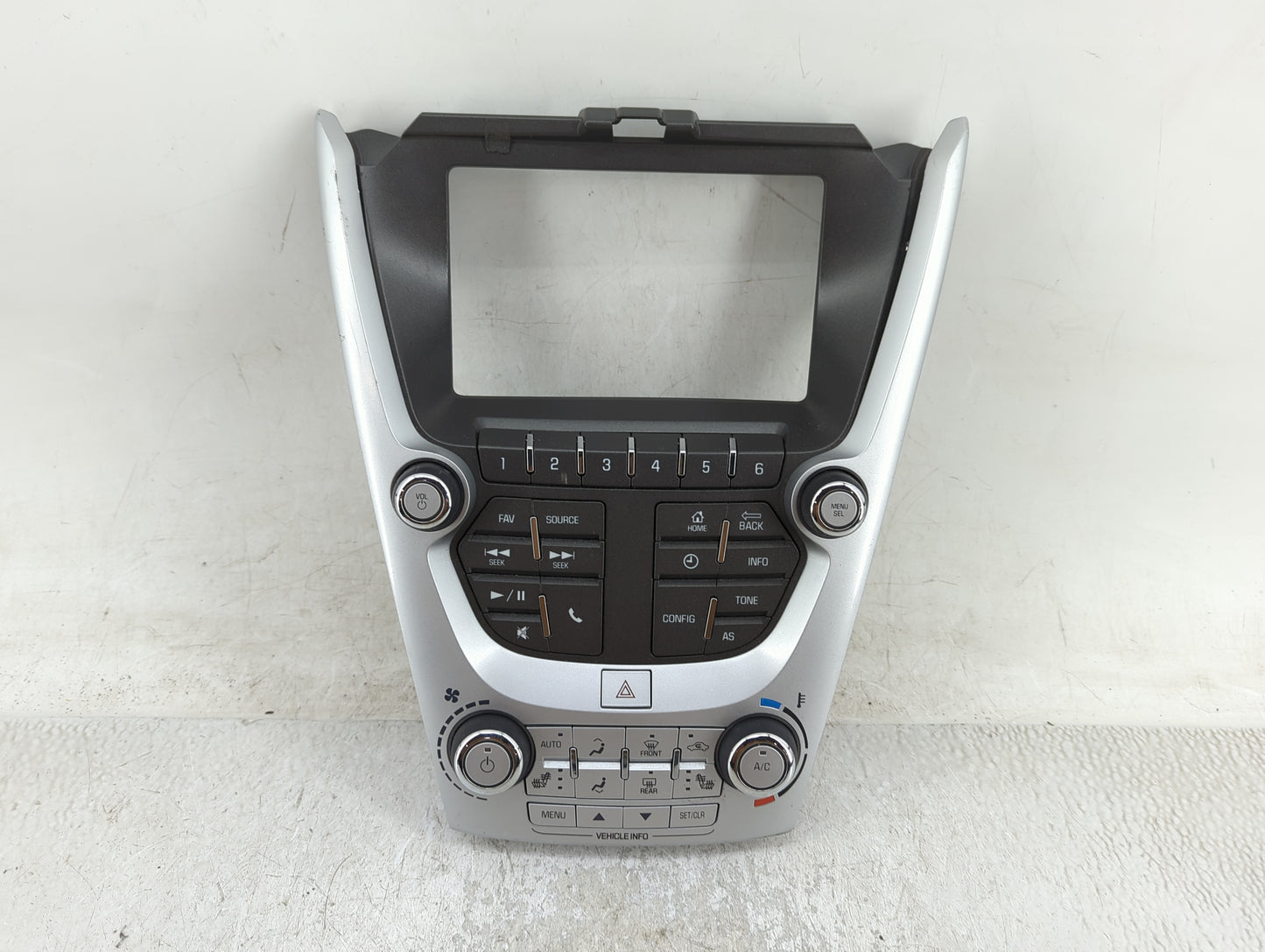 2016-2017 Chevrolet Equinox Radio Control Panel - Oemusedautoparts1.com