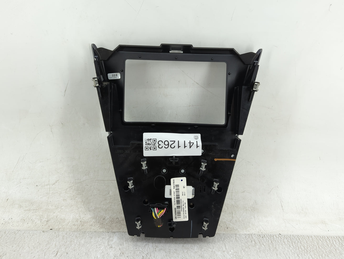2016-2017 Chevrolet Equinox Radio Control Panel - Oemusedautoparts1.com