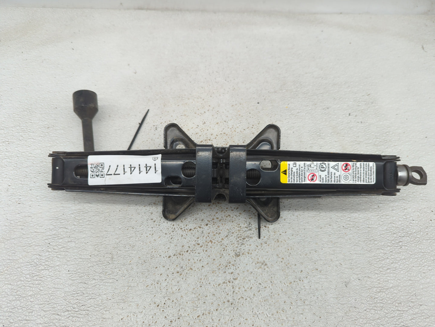 2017 Chevrolet Equinox Spare Scissor Car Jack - Oemusedautoparts1.com