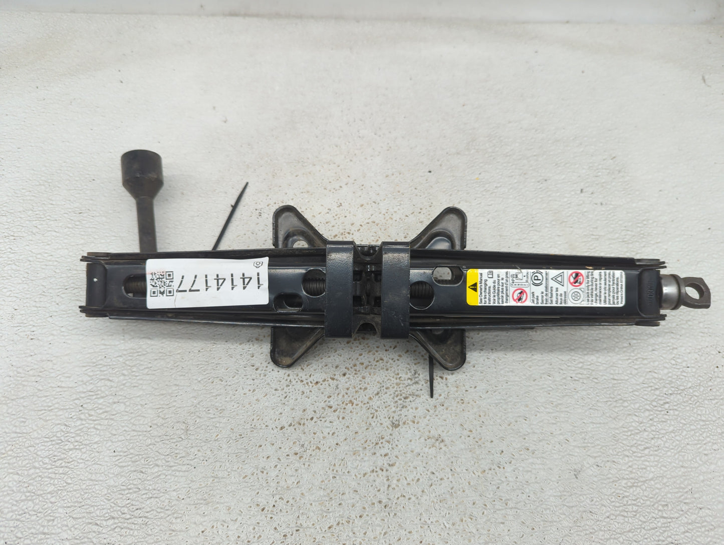 2017 Chevrolet Equinox Spare Scissor Car Jack - Oemusedautoparts1.com